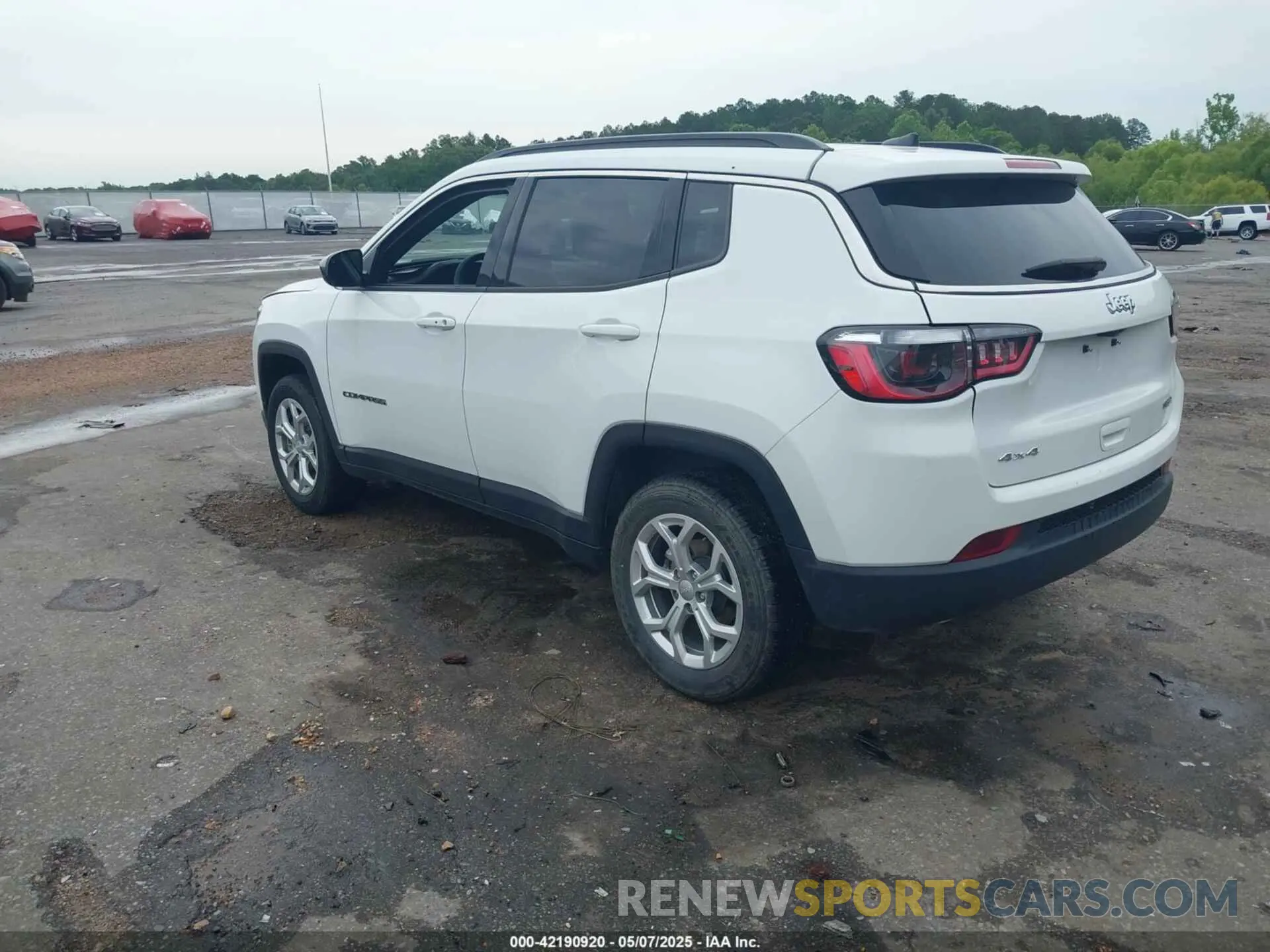 3 Photograph of a damaged car 3C4NJDBN5RT100534 JEEP COMPASS 2024
