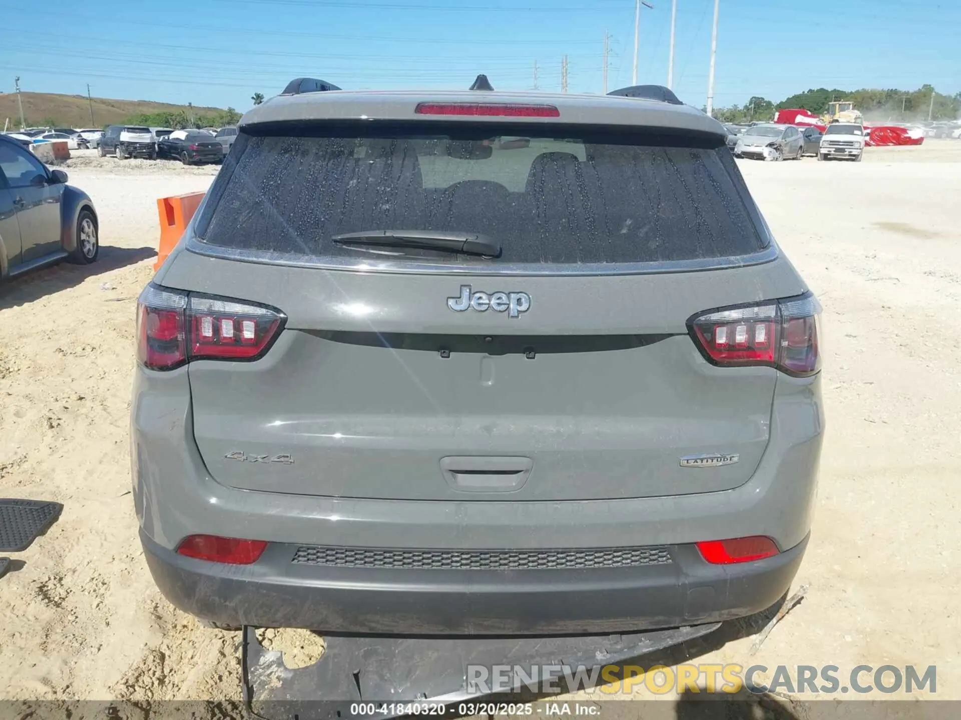 17 Photograph of a damaged car 3C4NJDBN5RT586715 JEEP COMPASS 2024