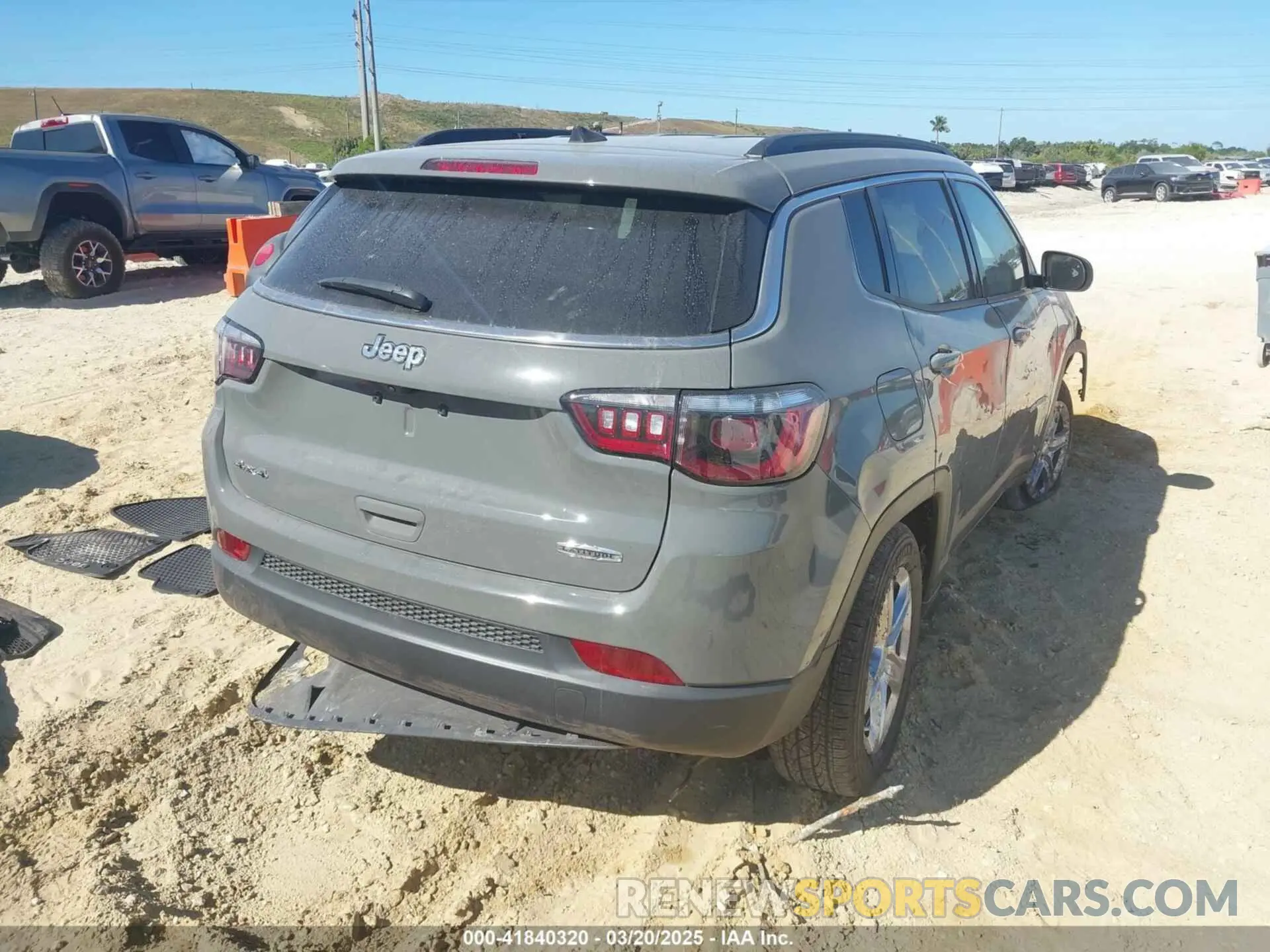 4 Photograph of a damaged car 3C4NJDBN5RT586715 JEEP COMPASS 2024