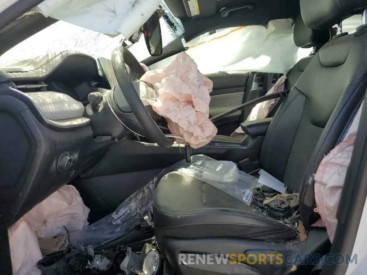 7 Photograph of a damaged car 3C4NJDBN6RT110585 JEEP COMPASS 2024