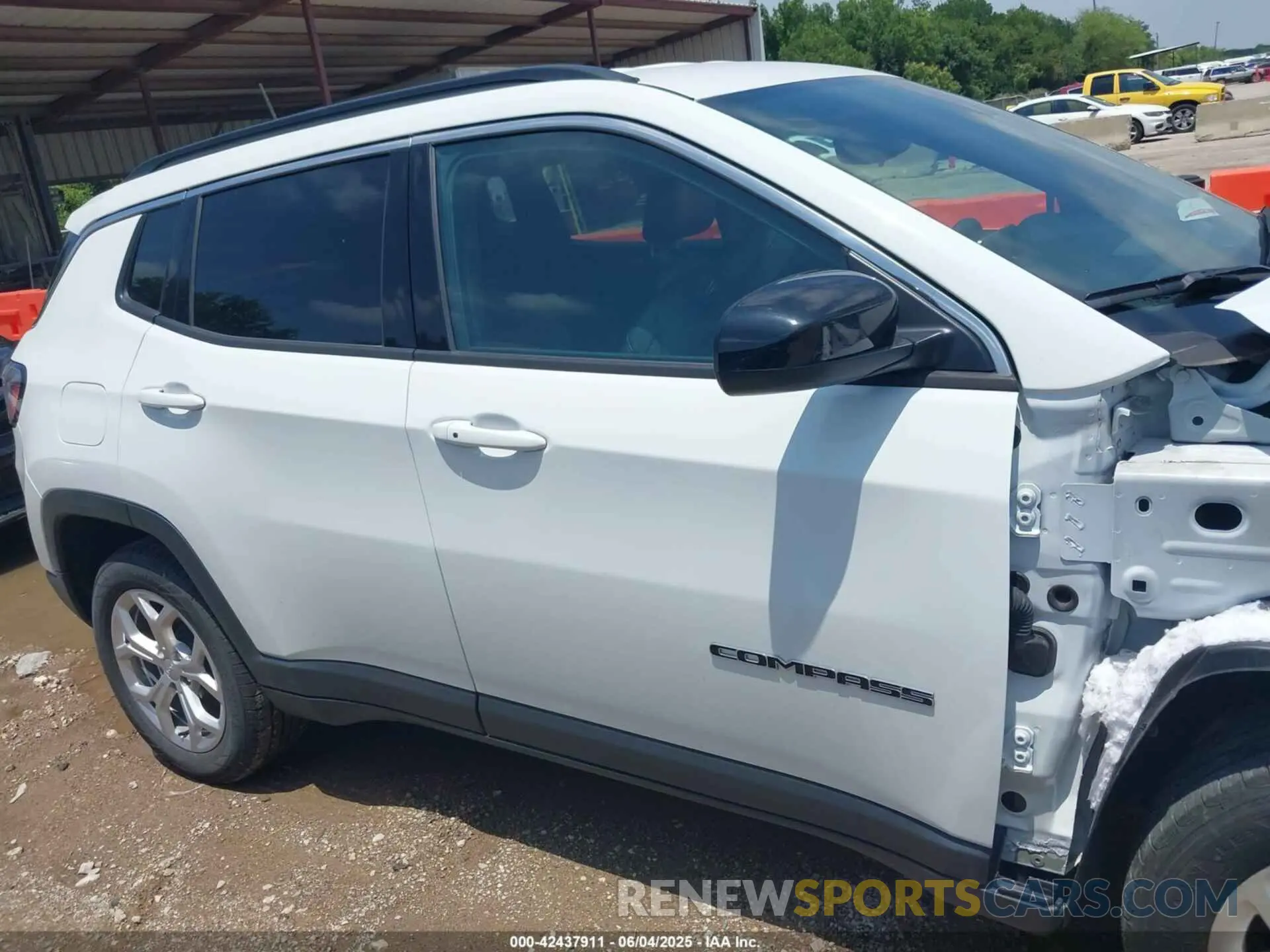 13 Photograph of a damaged car 3C4NJDBN6RT132814 JEEP COMPASS 2024