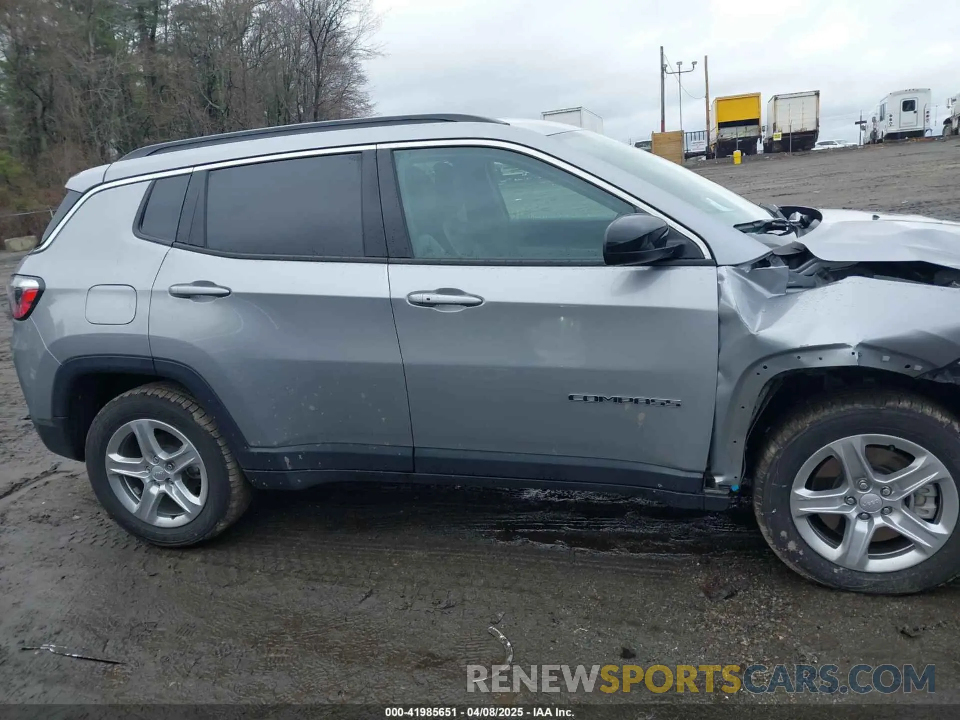 14 Photograph of a damaged car 3C4NJDBN6RT598985 JEEP COMPASS 2024
