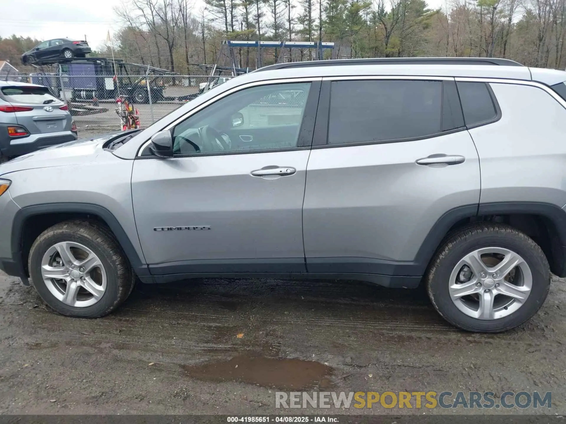 15 Photograph of a damaged car 3C4NJDBN6RT598985 JEEP COMPASS 2024