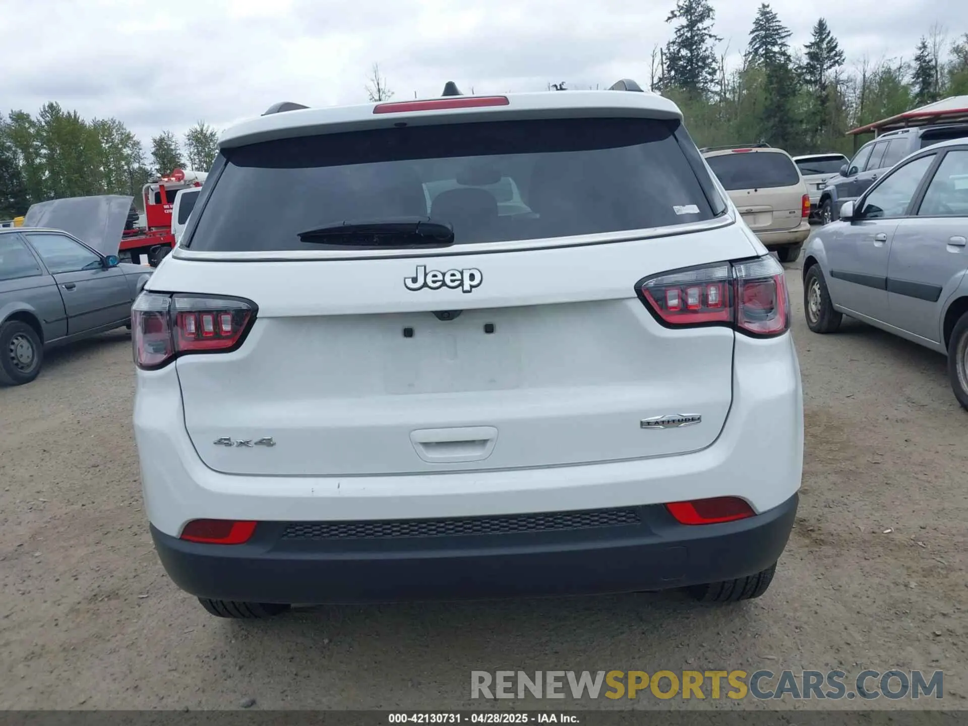 17 Photograph of a damaged car 3C4NJDBN7RT118288 JEEP COMPASS 2024