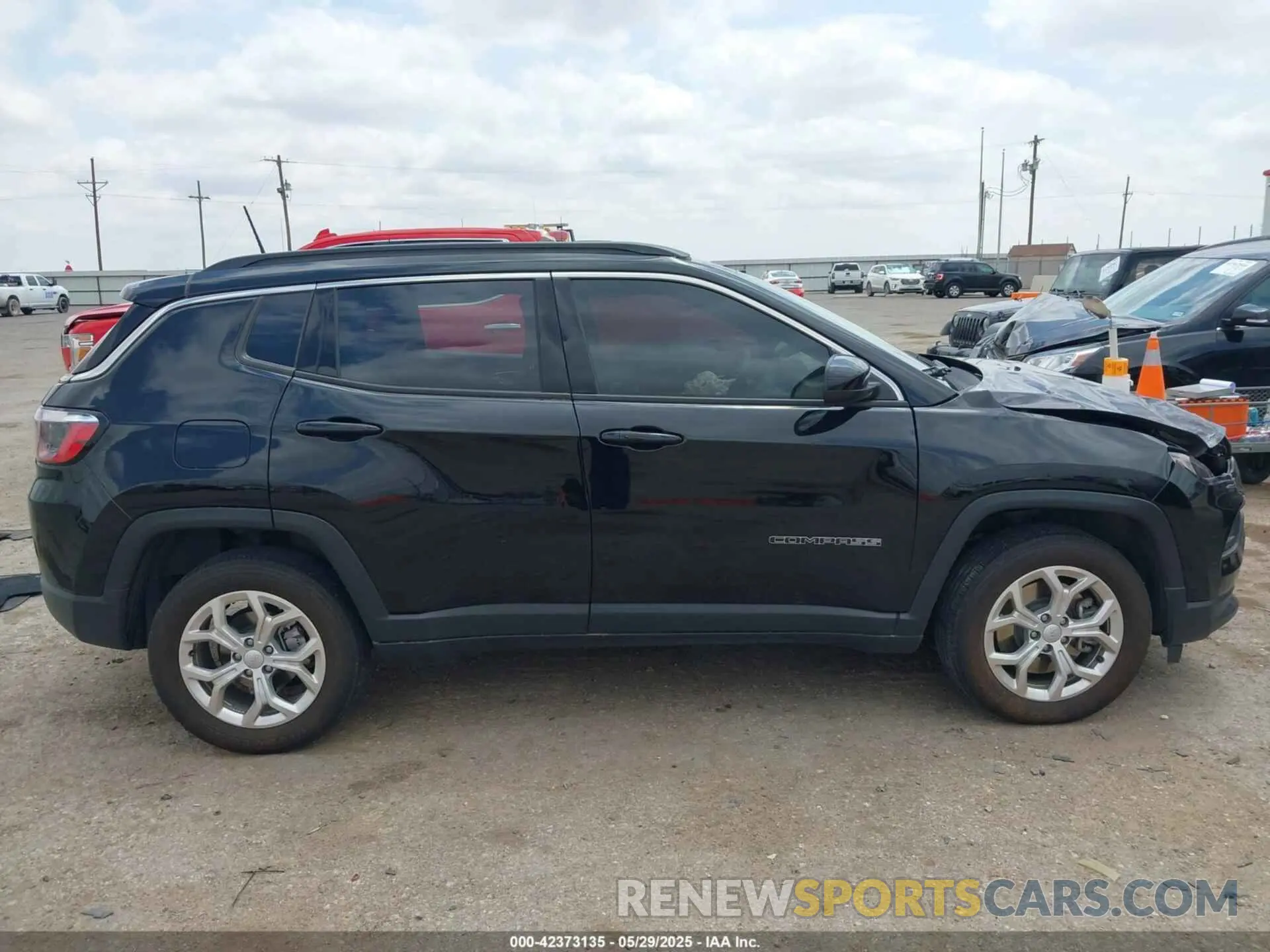 13 Photograph of a damaged car 3C4NJDBN7RT127556 JEEP COMPASS 2024