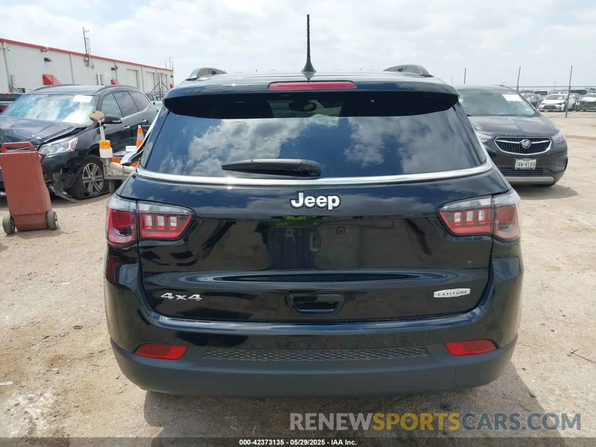 16 Photograph of a damaged car 3C4NJDBN7RT127556 JEEP COMPASS 2024