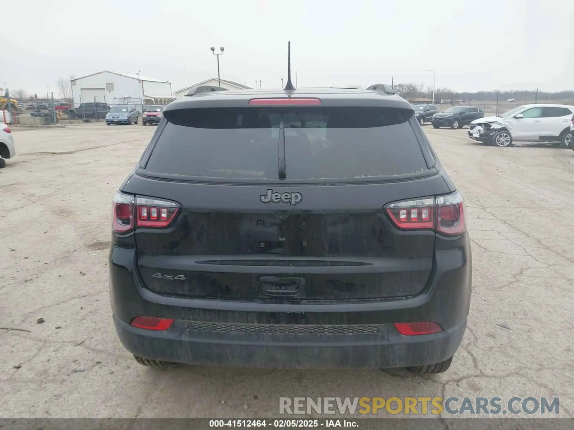 17 Photograph of a damaged car 3C4NJDBN7RT142526 JEEP COMPASS 2024