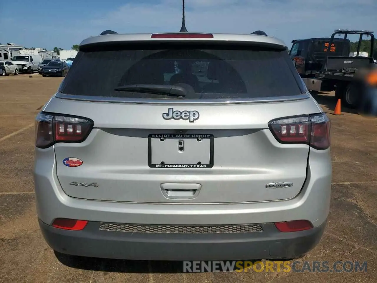 6 Photograph of a damaged car 3C4NJDBN8RT114072 JEEP COMPASS 2024