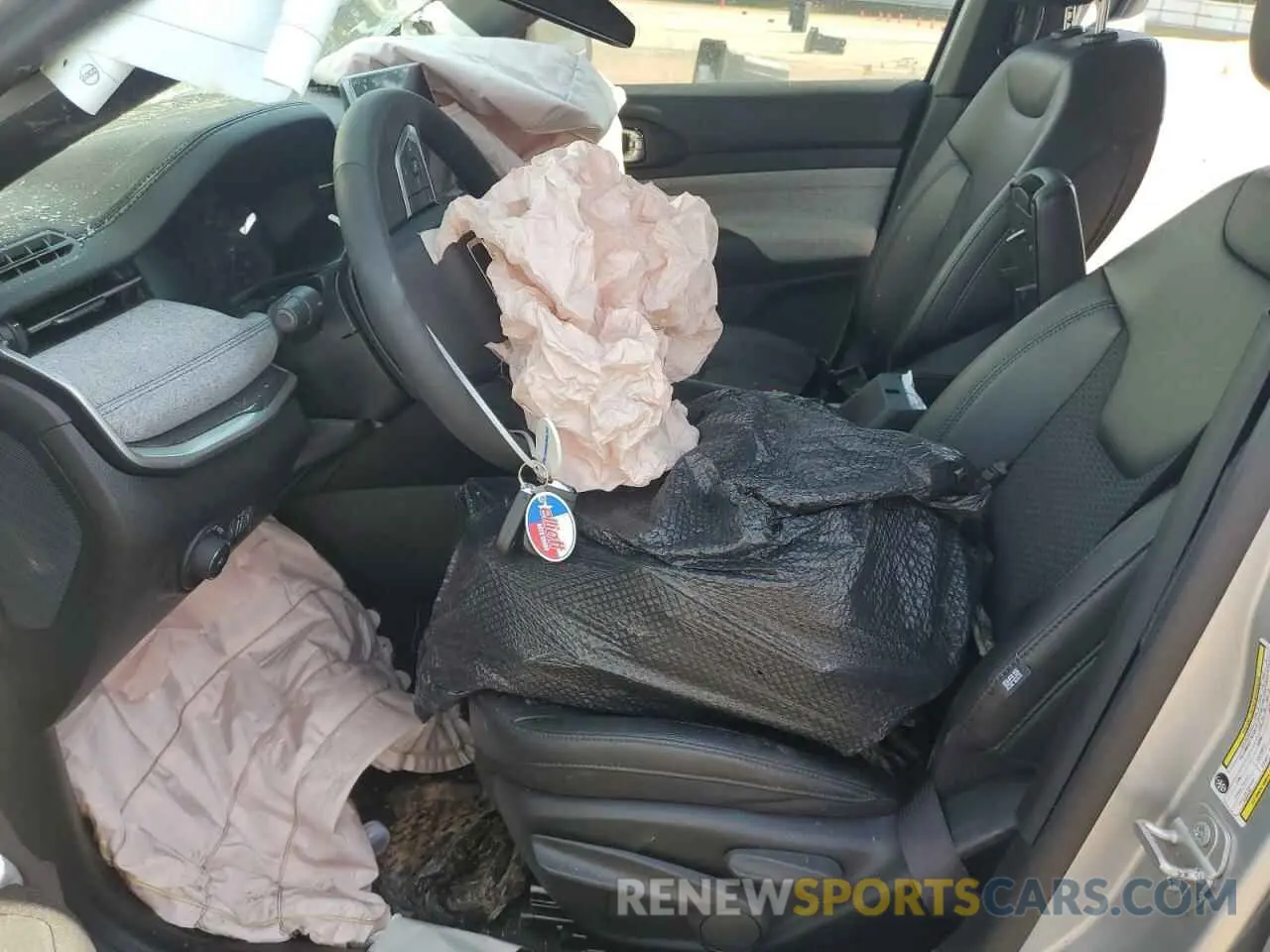7 Photograph of a damaged car 3C4NJDBN8RT114072 JEEP COMPASS 2024