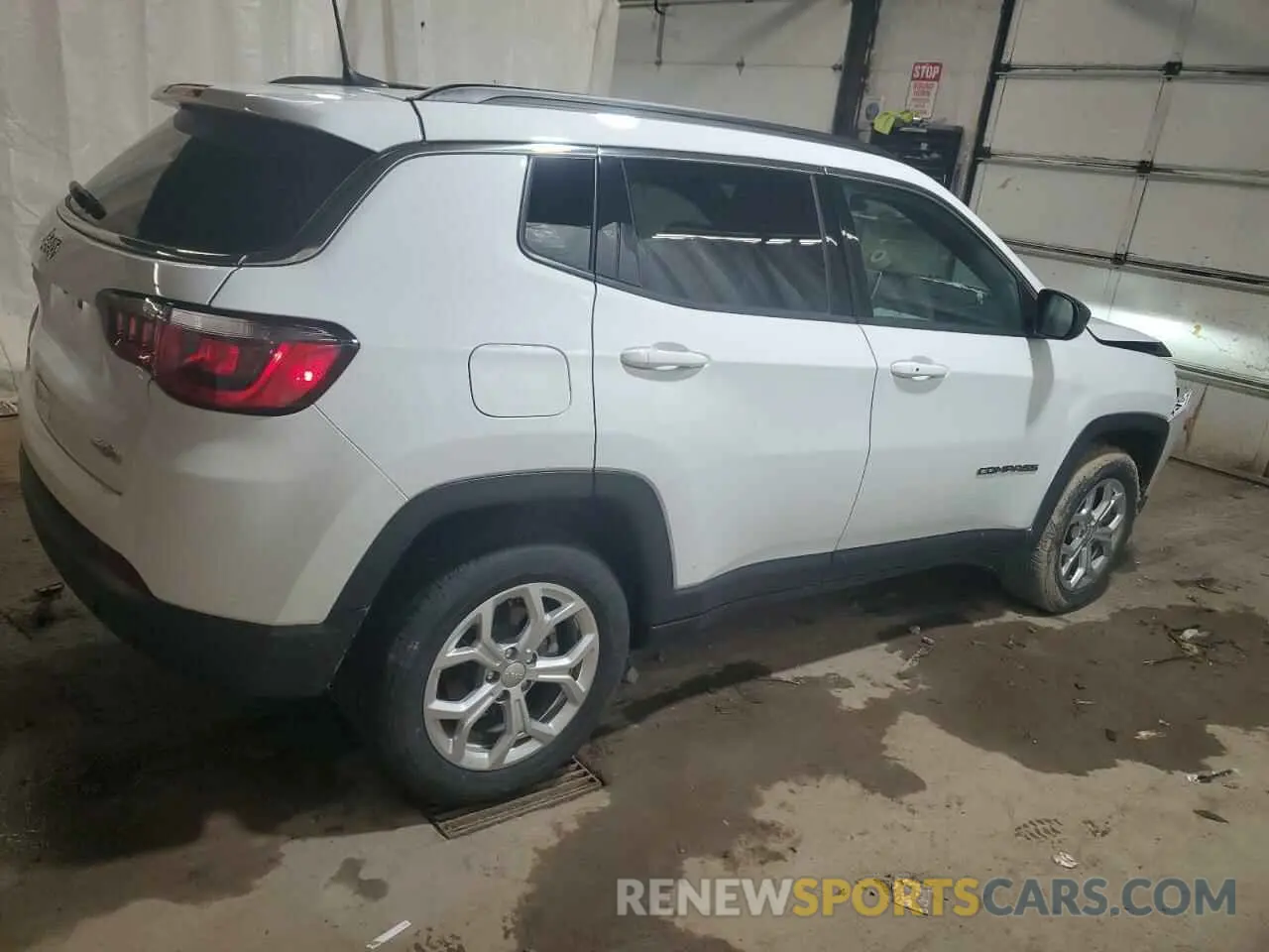 3 Photograph of a damaged car 3C4NJDBN8RT118526 JEEP COMPASS 2024