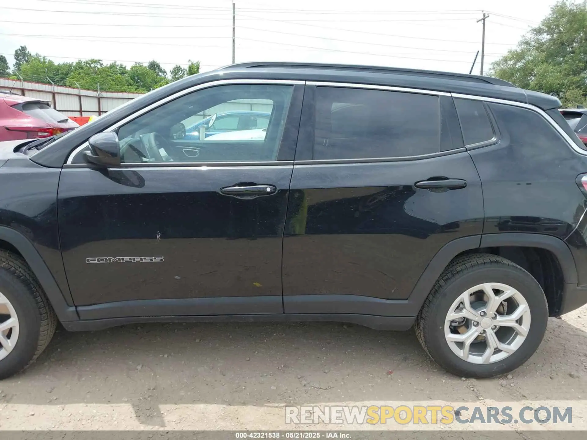 14 Photograph of a damaged car 3C4NJDBN8RT119367 JEEP COMPASS 2024