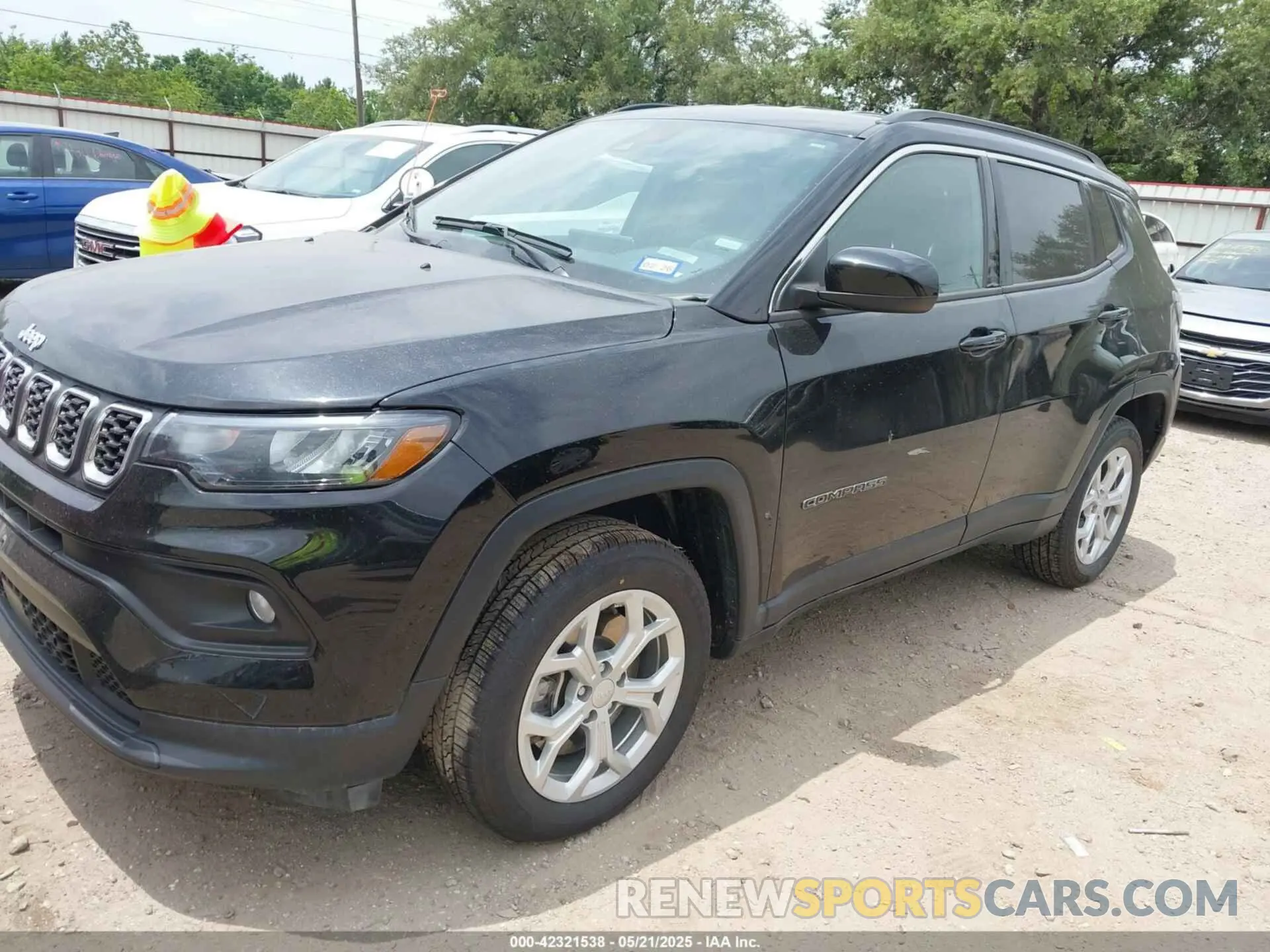 2 Photograph of a damaged car 3C4NJDBN8RT119367 JEEP COMPASS 2024