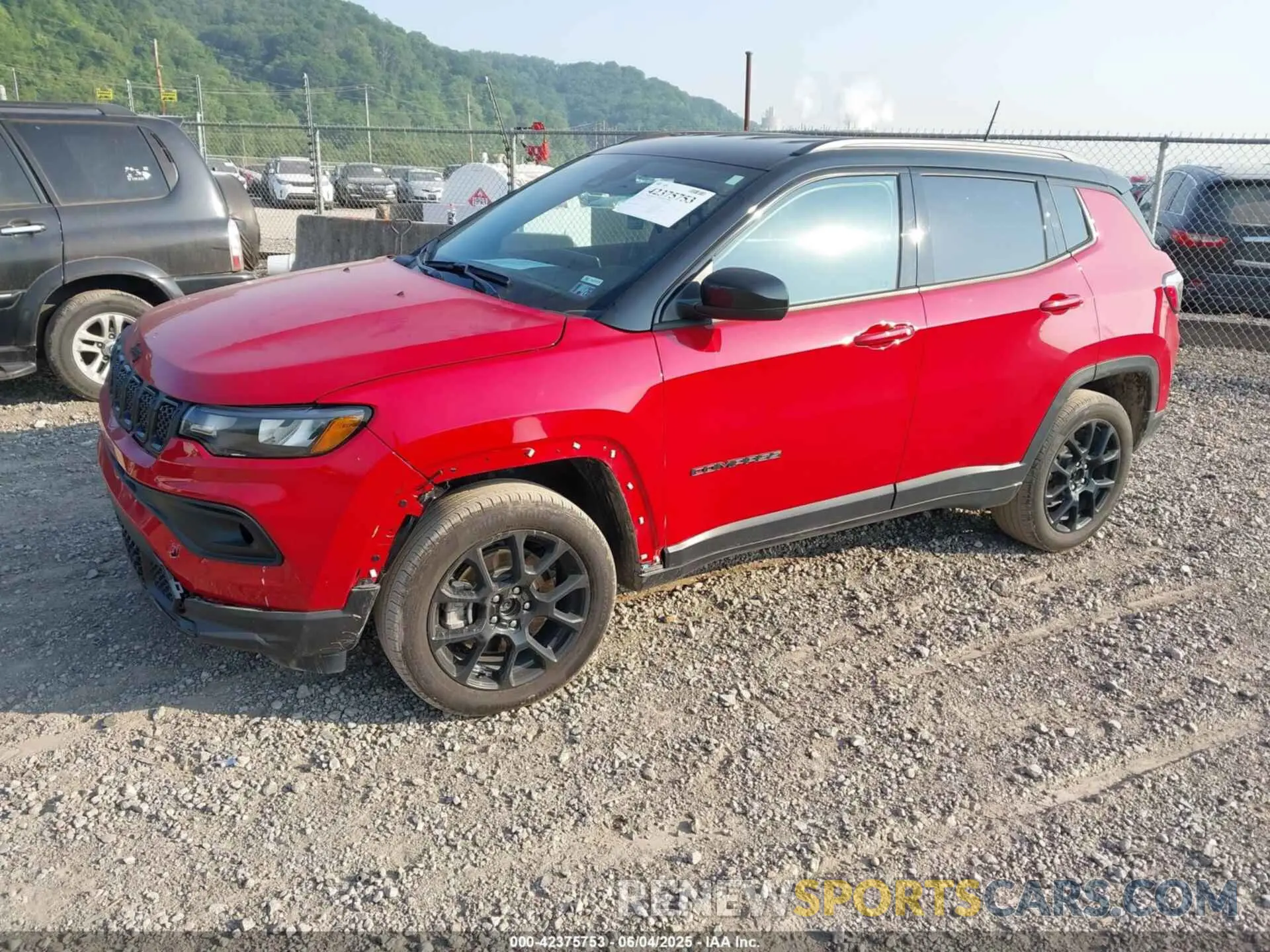 2 Photograph of a damaged car 3C4NJDBN8RT592122 JEEP COMPASS 2024