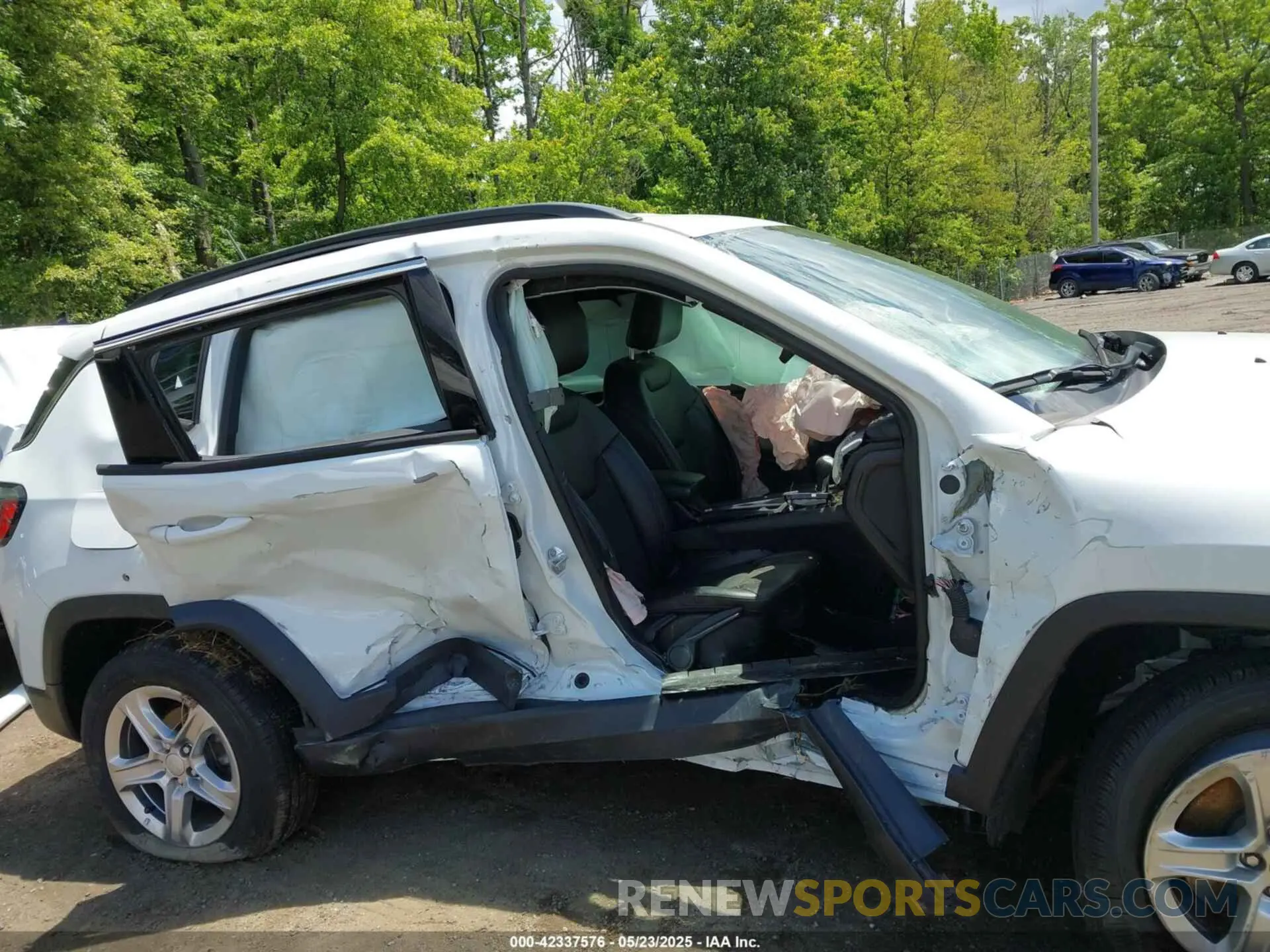 12 Photograph of a damaged car 3C4NJDBN8RT603894 JEEP COMPASS 2024