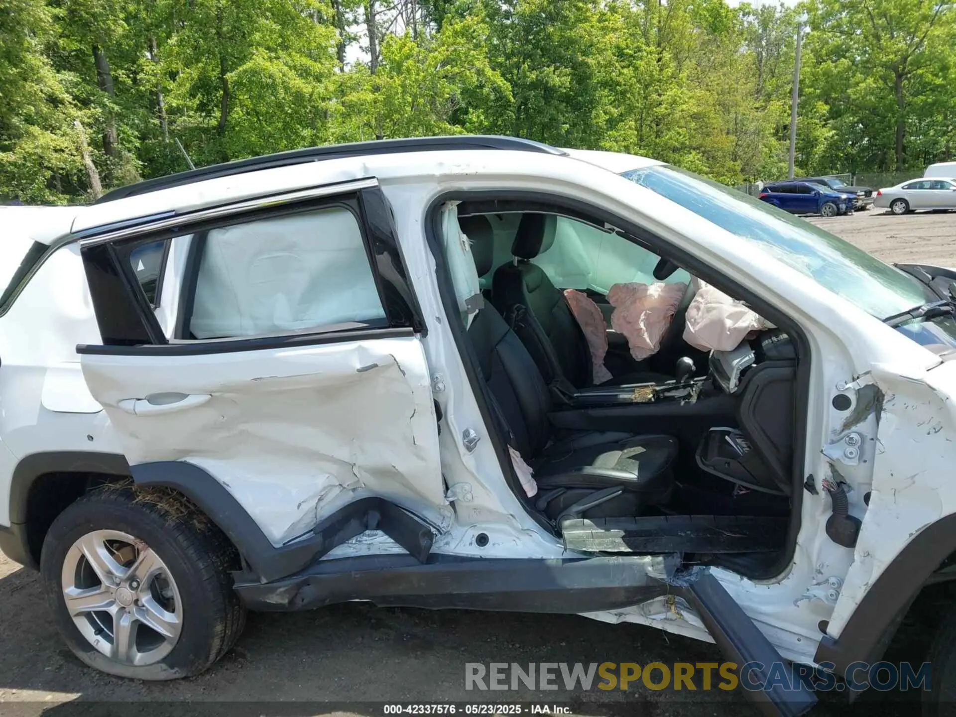6 Photograph of a damaged car 3C4NJDBN8RT603894 JEEP COMPASS 2024