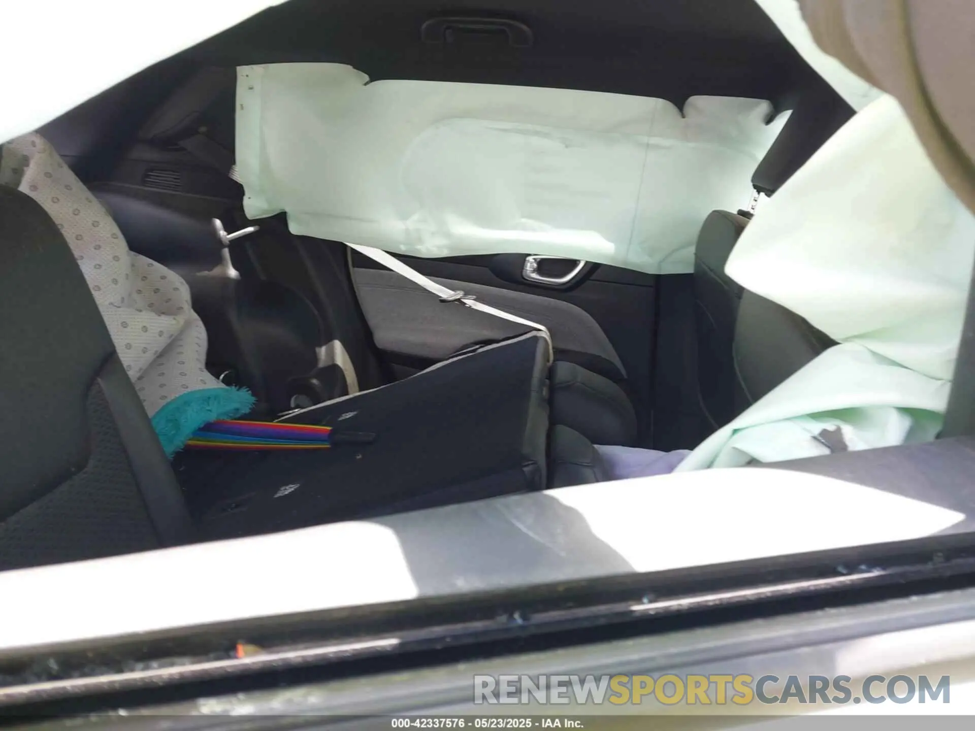 8 Photograph of a damaged car 3C4NJDBN8RT603894 JEEP COMPASS 2024