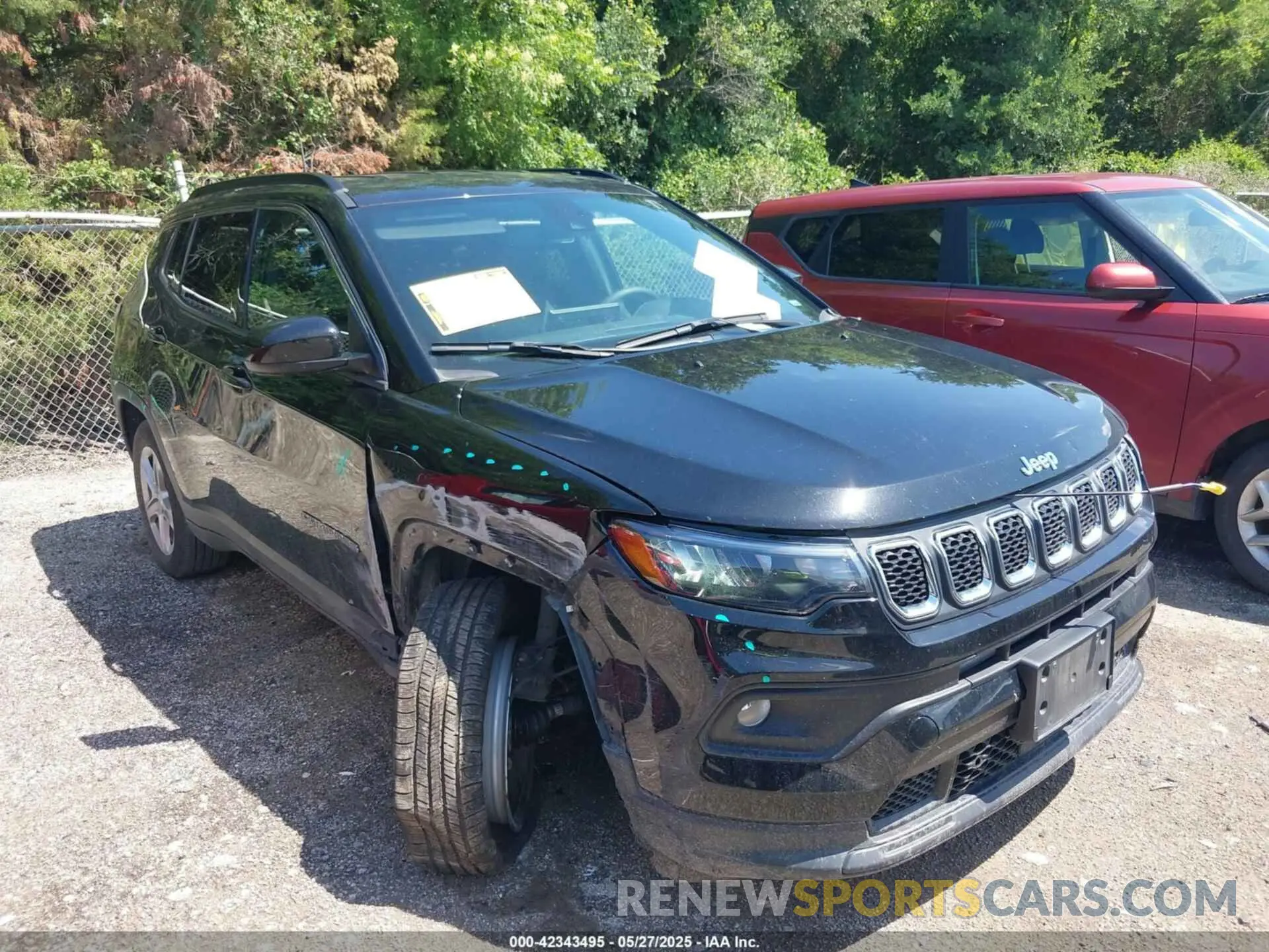 1 Photograph of a damaged car 3C4NJDBN8RT607623 JEEP COMPASS 2024