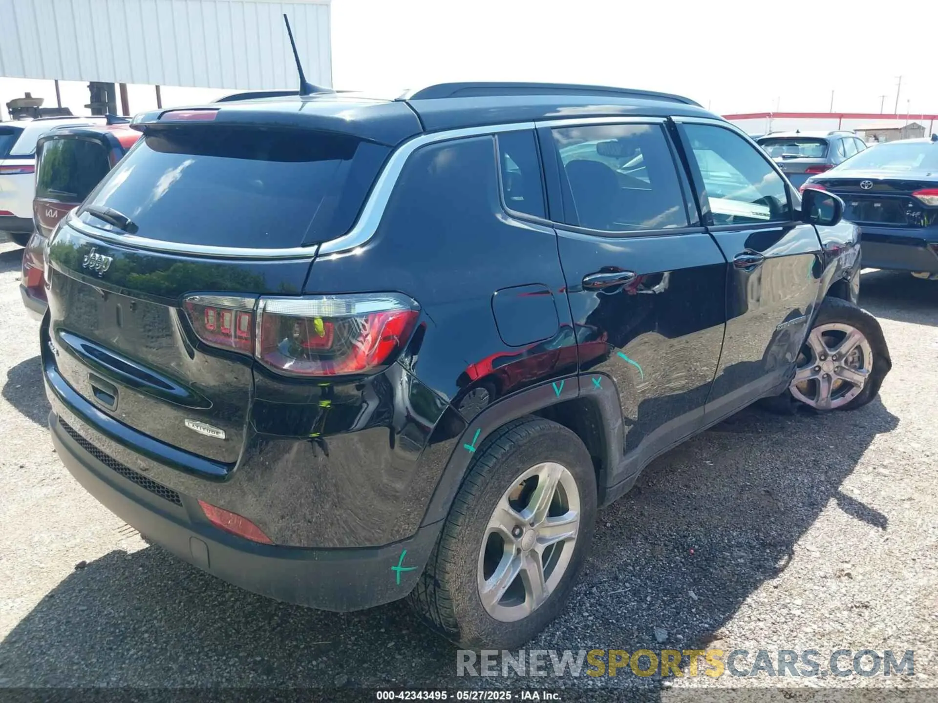 4 Photograph of a damaged car 3C4NJDBN8RT607623 JEEP COMPASS 2024