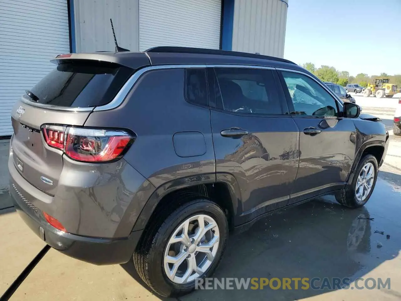 3 Photograph of a damaged car 3C4NJDBN9RT128806 JEEP COMPASS 2024