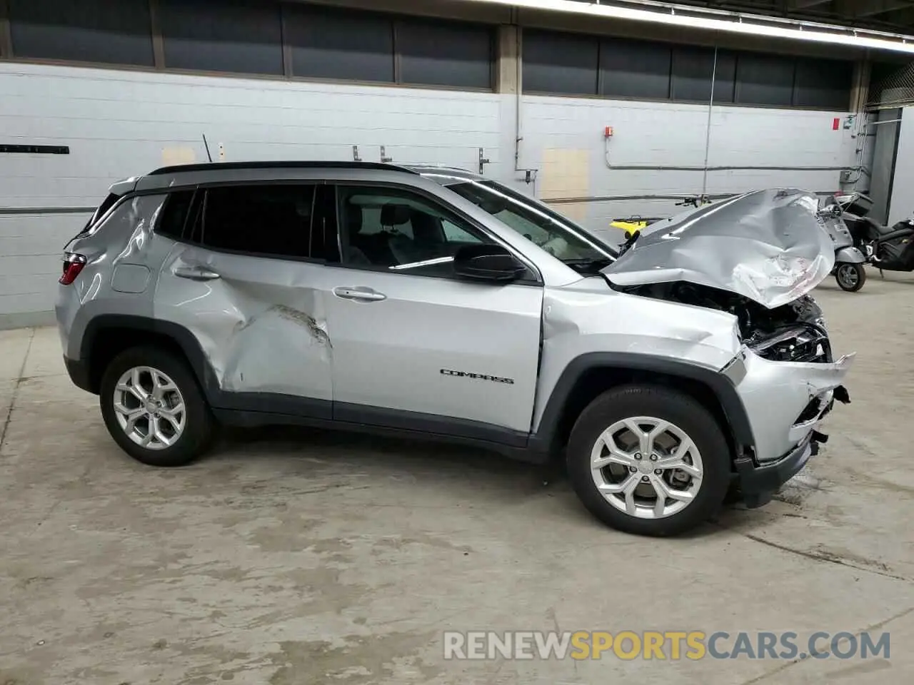 4 Photograph of a damaged car 3C4NJDBN9RT137912 JEEP COMPASS 2024