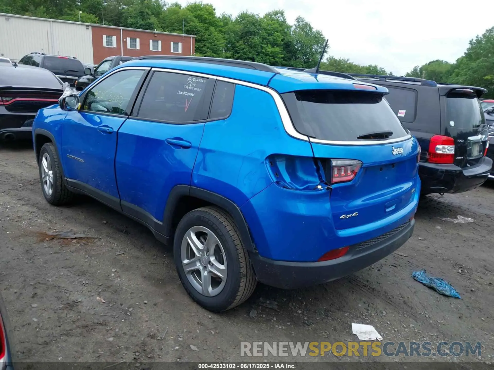 14 Photograph of a damaged car 3C4NJDBN9RT606397 JEEP COMPASS 2024
