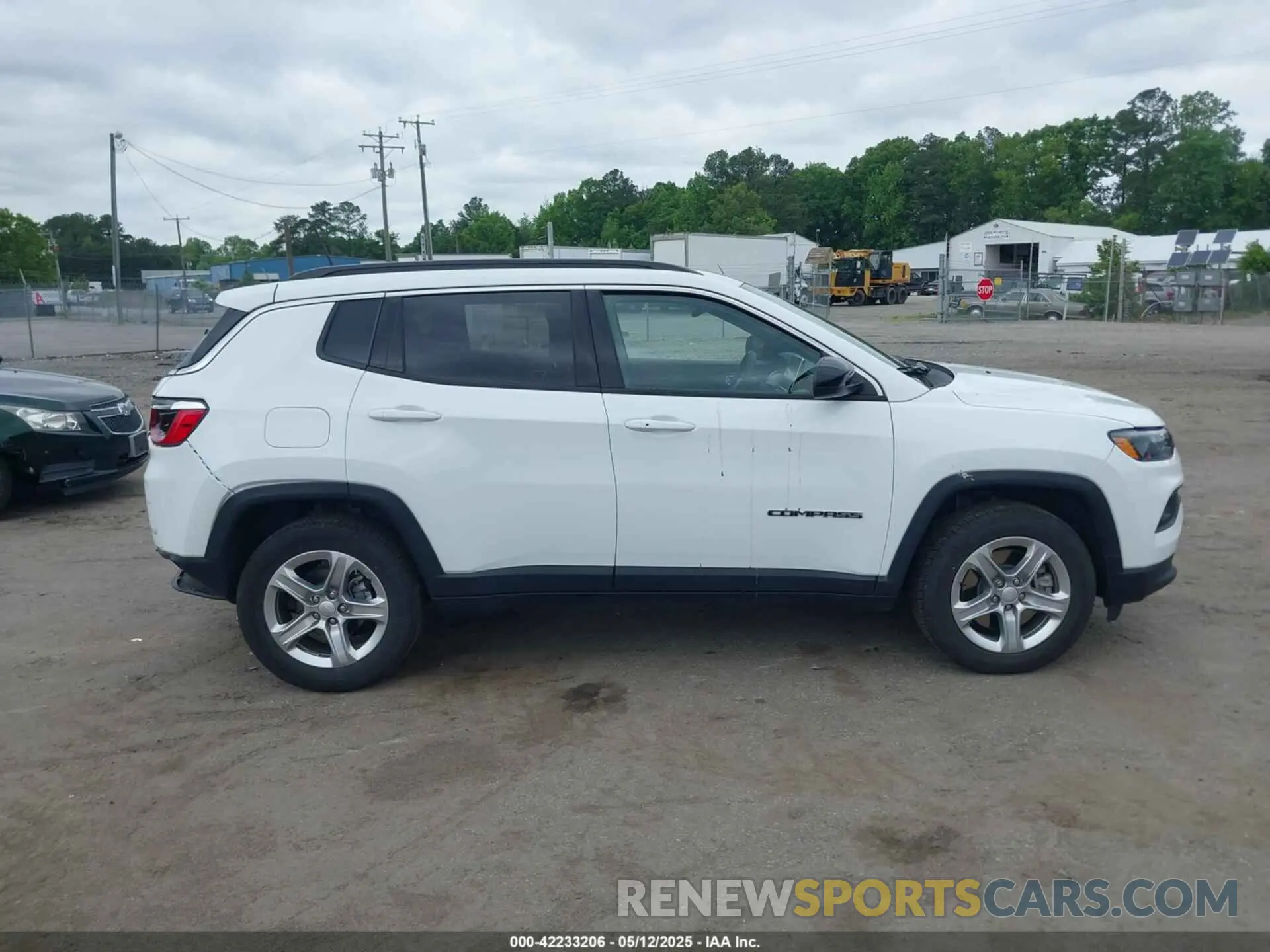 13 Photograph of a damaged car 3C4NJDBN9RT607209 JEEP COMPASS 2024