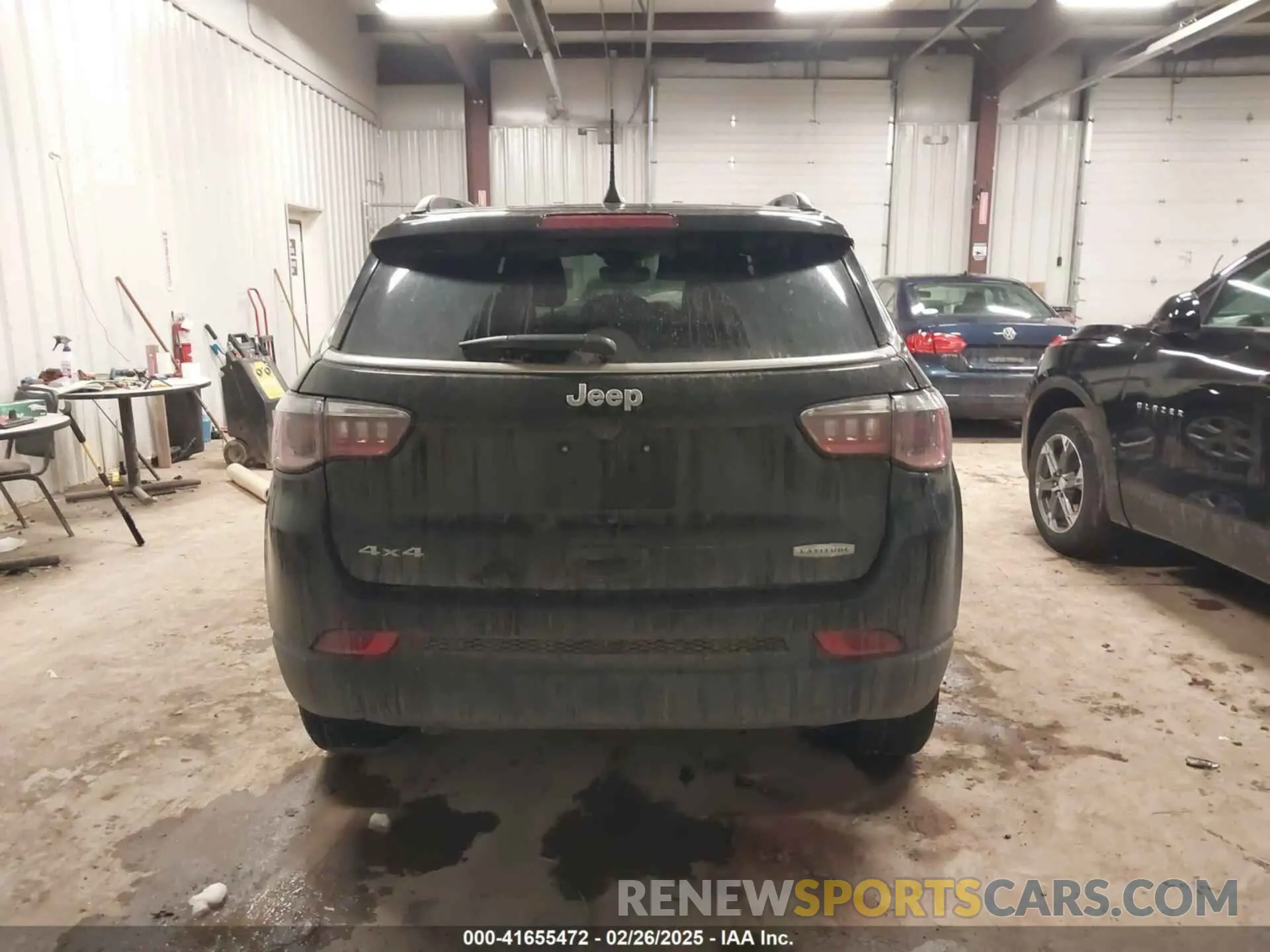 16 Photograph of a damaged car 3C4NJDBNXRT104014 JEEP COMPASS 2024