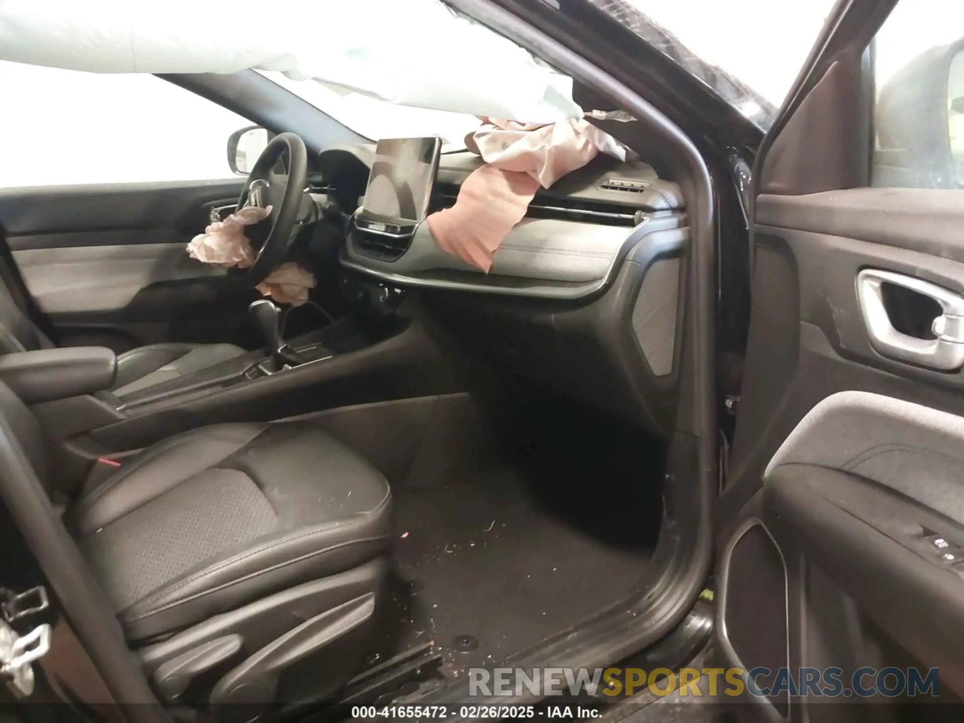 5 Photograph of a damaged car 3C4NJDBNXRT104014 JEEP COMPASS 2024