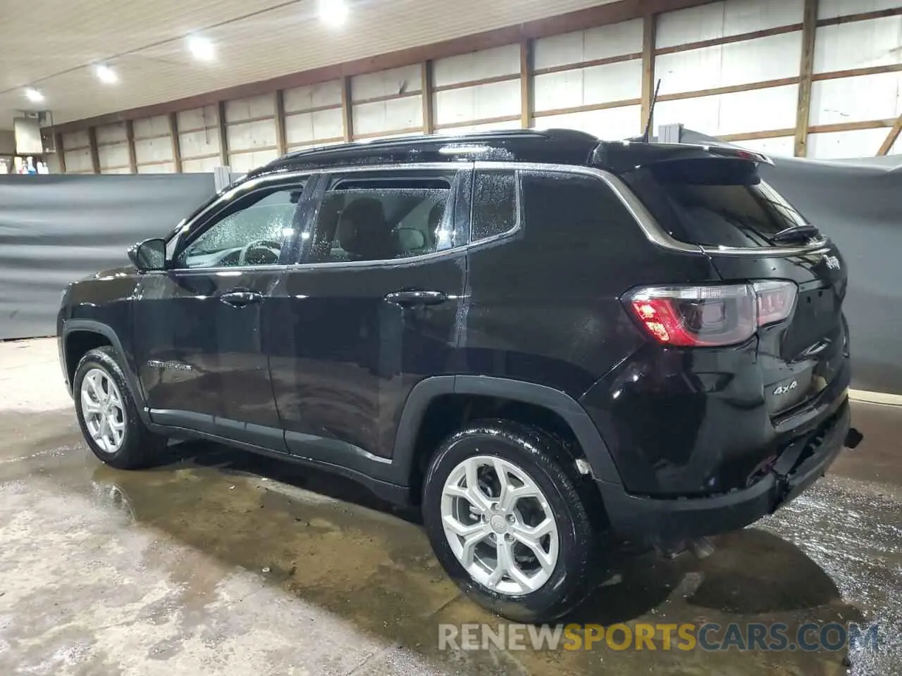 2 Photograph of a damaged car 3C4NJDBNXRT111271 JEEP COMPASS 2024