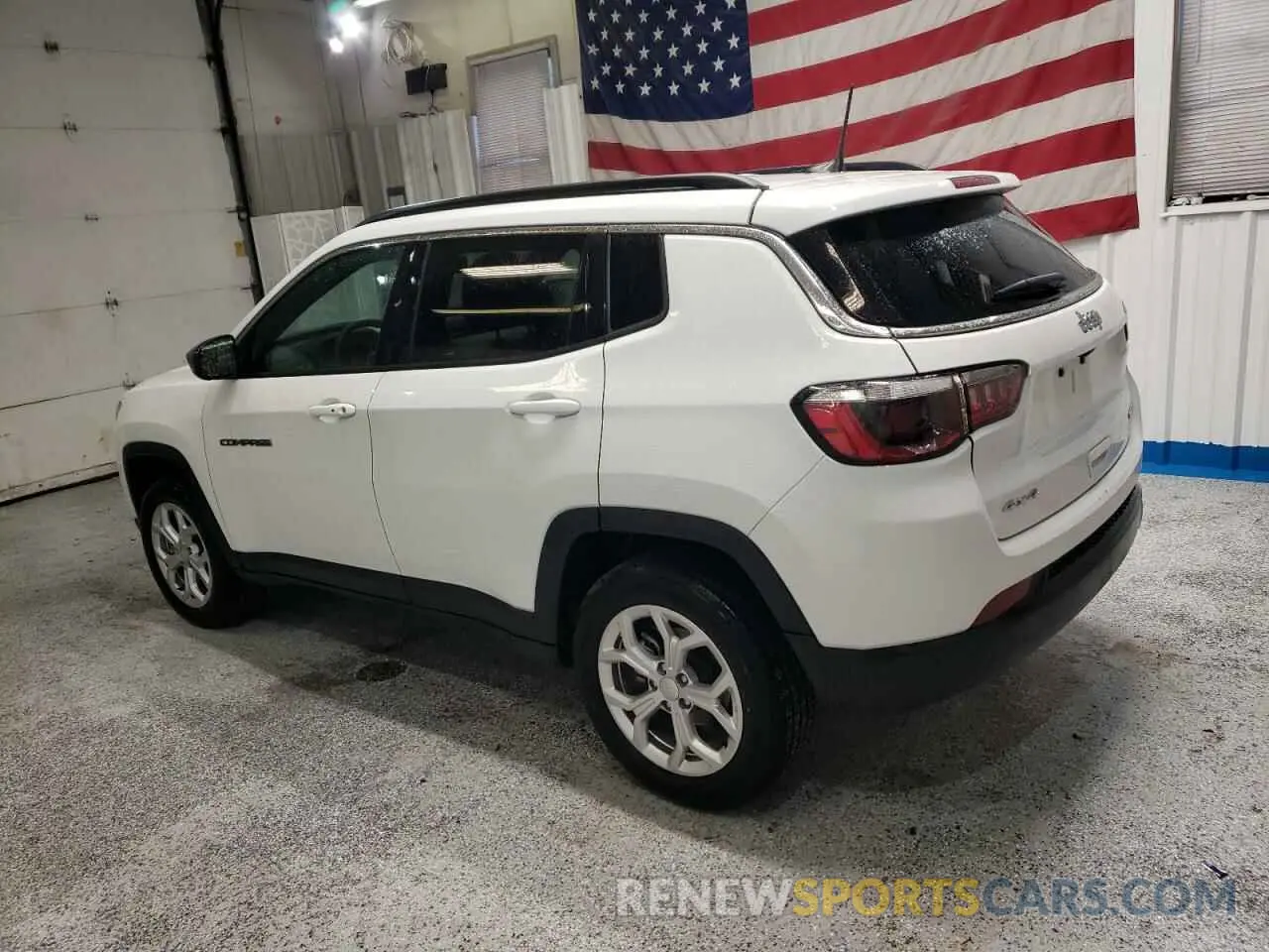 2 Photograph of a damaged car 3C4NJDBNXRT117216 JEEP COMPASS 2024