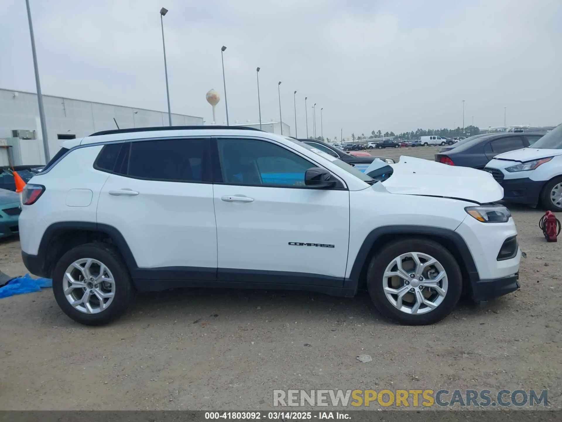 14 Photograph of a damaged car 3C4NJDBNXRT119533 JEEP COMPASS 2024
