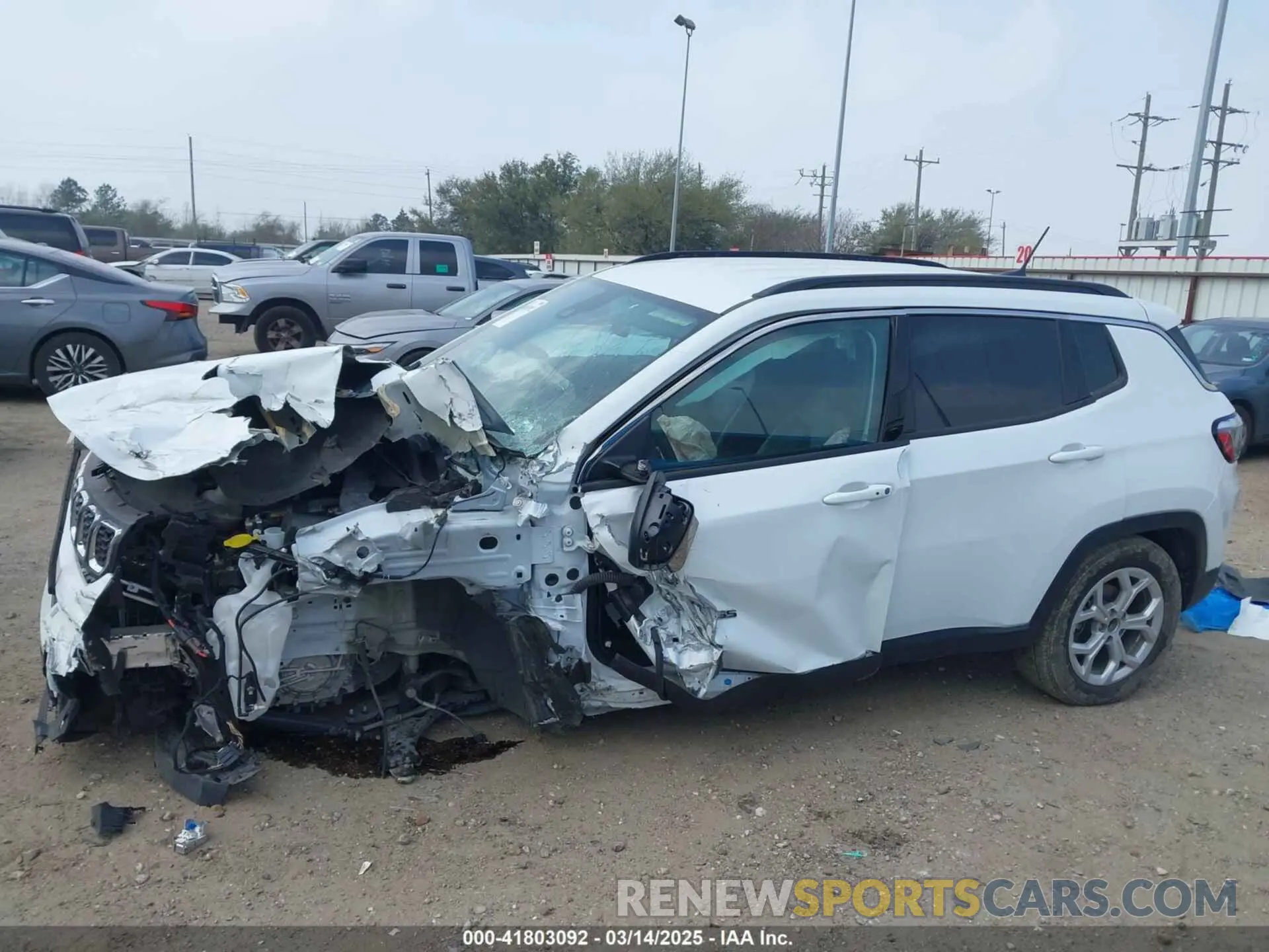 15 Photograph of a damaged car 3C4NJDBNXRT119533 JEEP COMPASS 2024