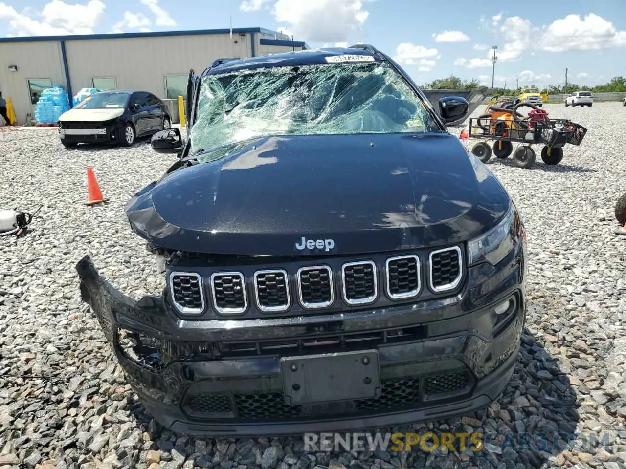 5 Photograph of a damaged car 3C4NJDBNXRT133089 JEEP COMPASS 2024