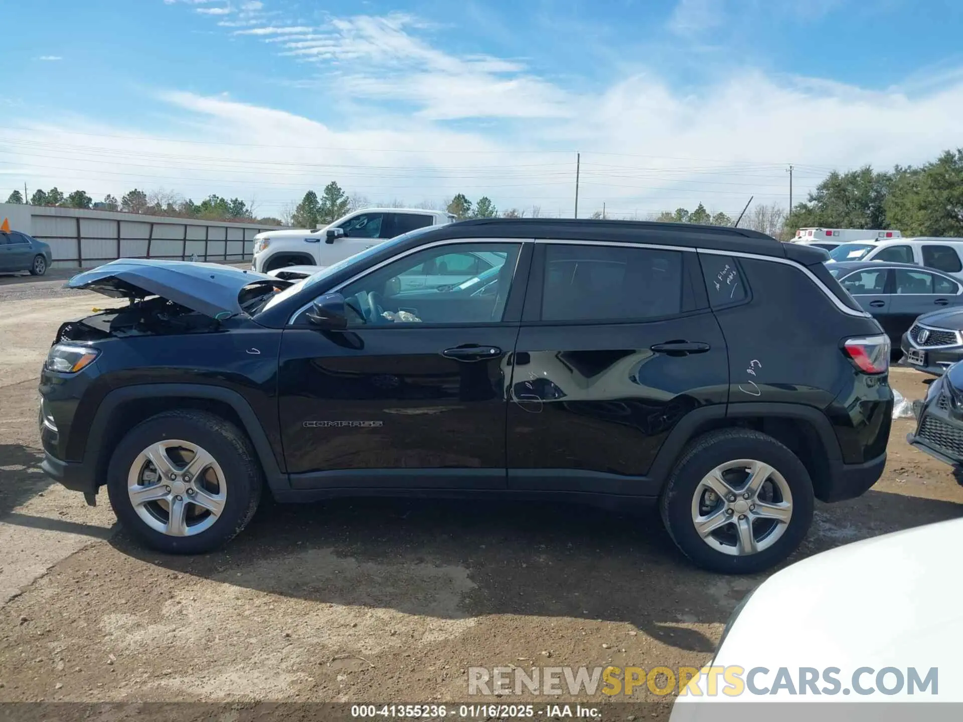 13 Photograph of a damaged car 3C4NJDBNXRT603833 JEEP COMPASS 2024
