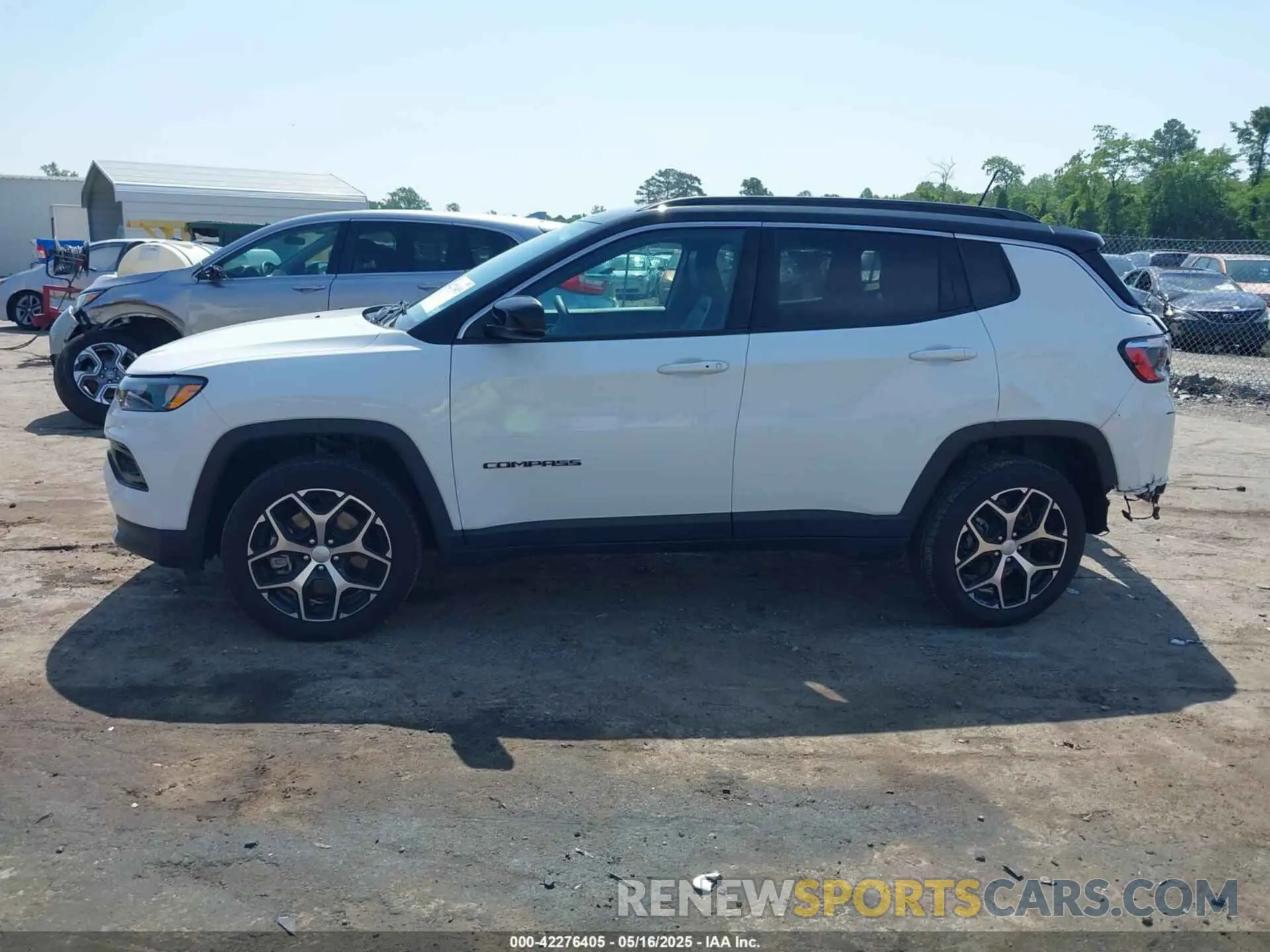 14 Photograph of a damaged car 3C4NJDCN0RT145251 JEEP COMPASS 2024