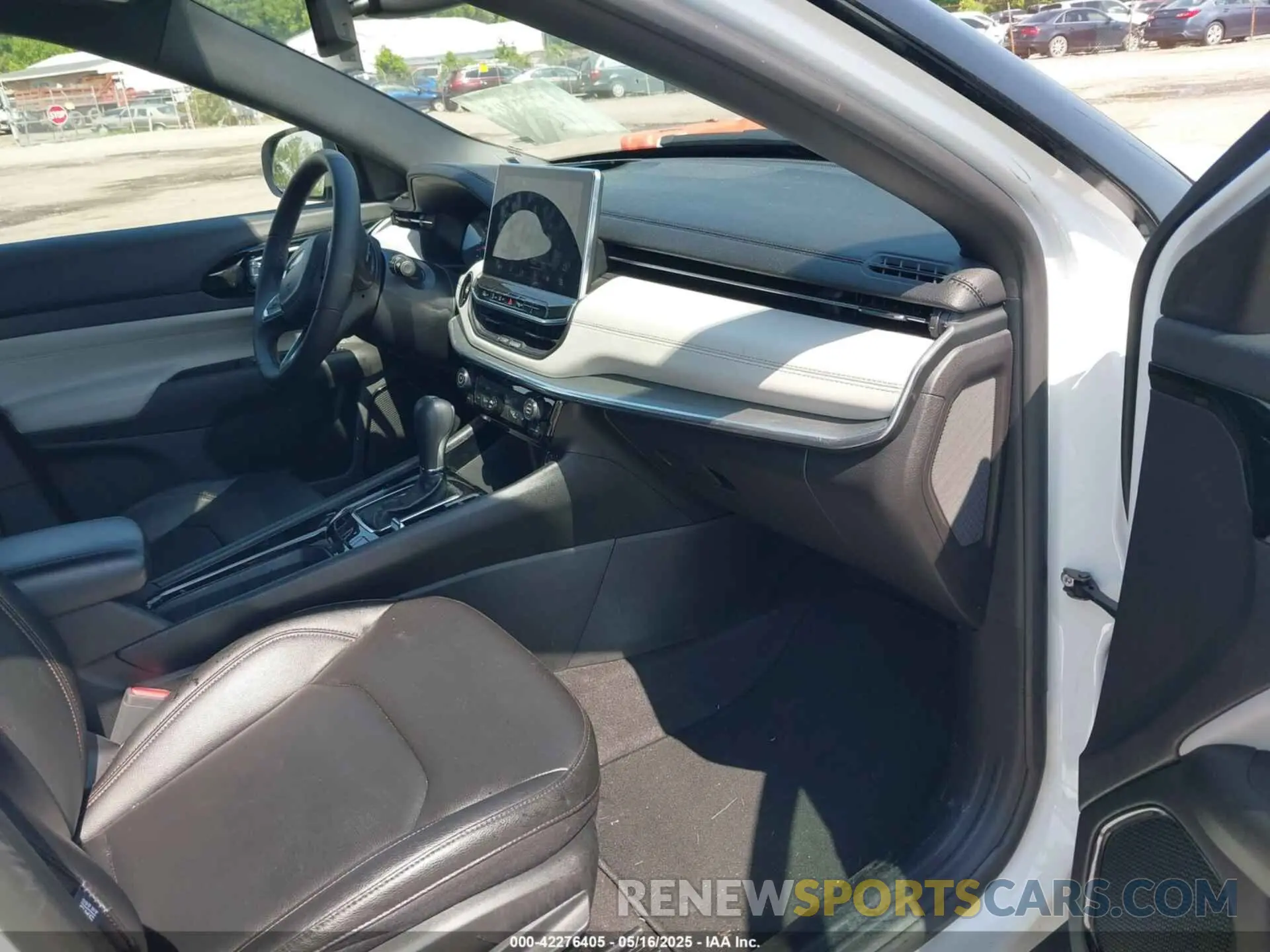 5 Photograph of a damaged car 3C4NJDCN0RT145251 JEEP COMPASS 2024