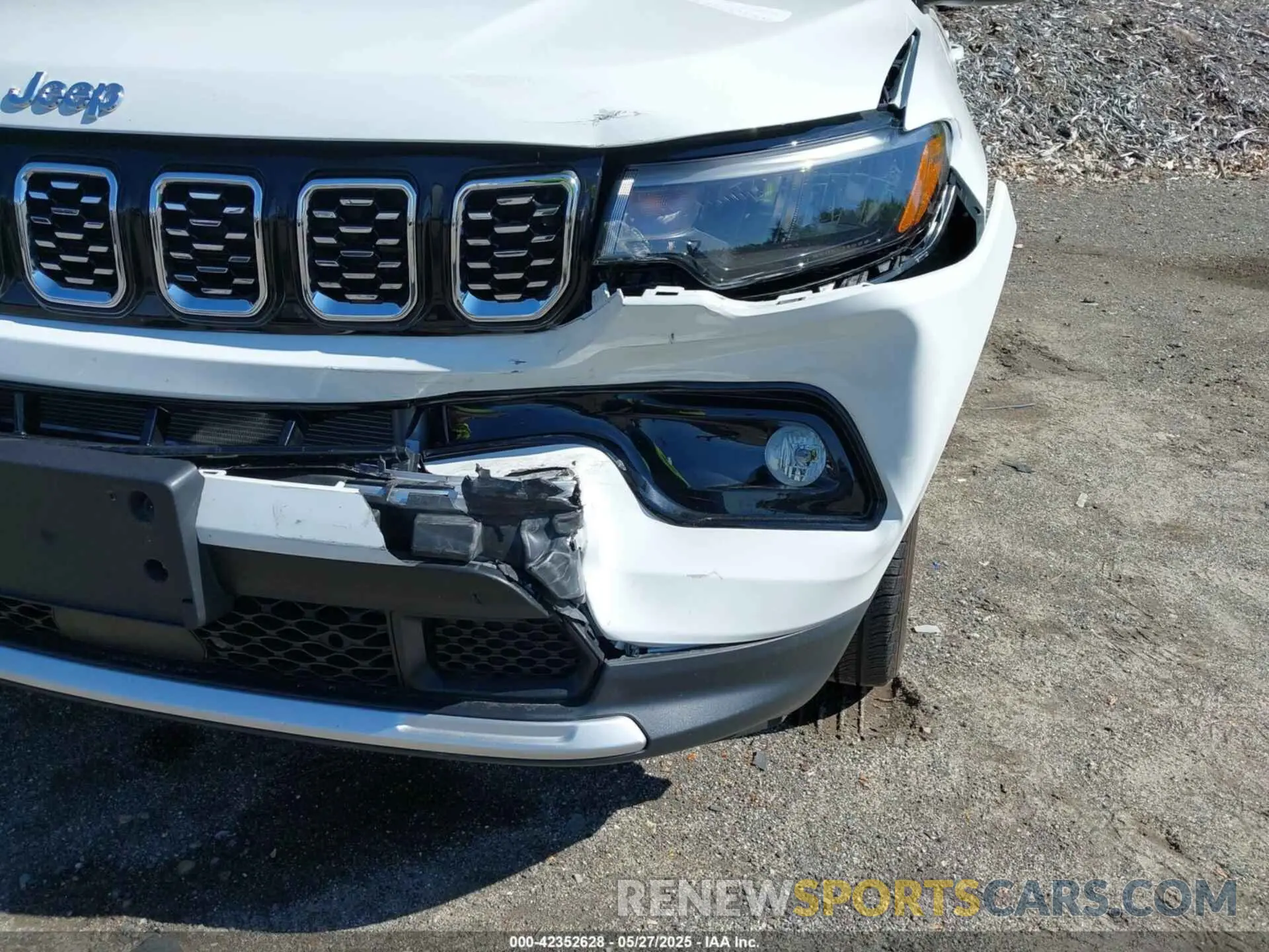 6 Photograph of a damaged car 3C4NJDCN0RT164821 JEEP COMPASS 2024