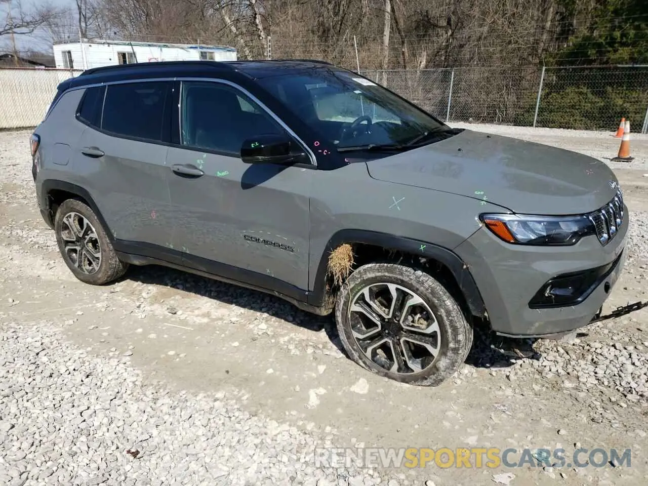 4 Photograph of a damaged car 3C4NJDCN0RT603127 JEEP COMPASS 2024