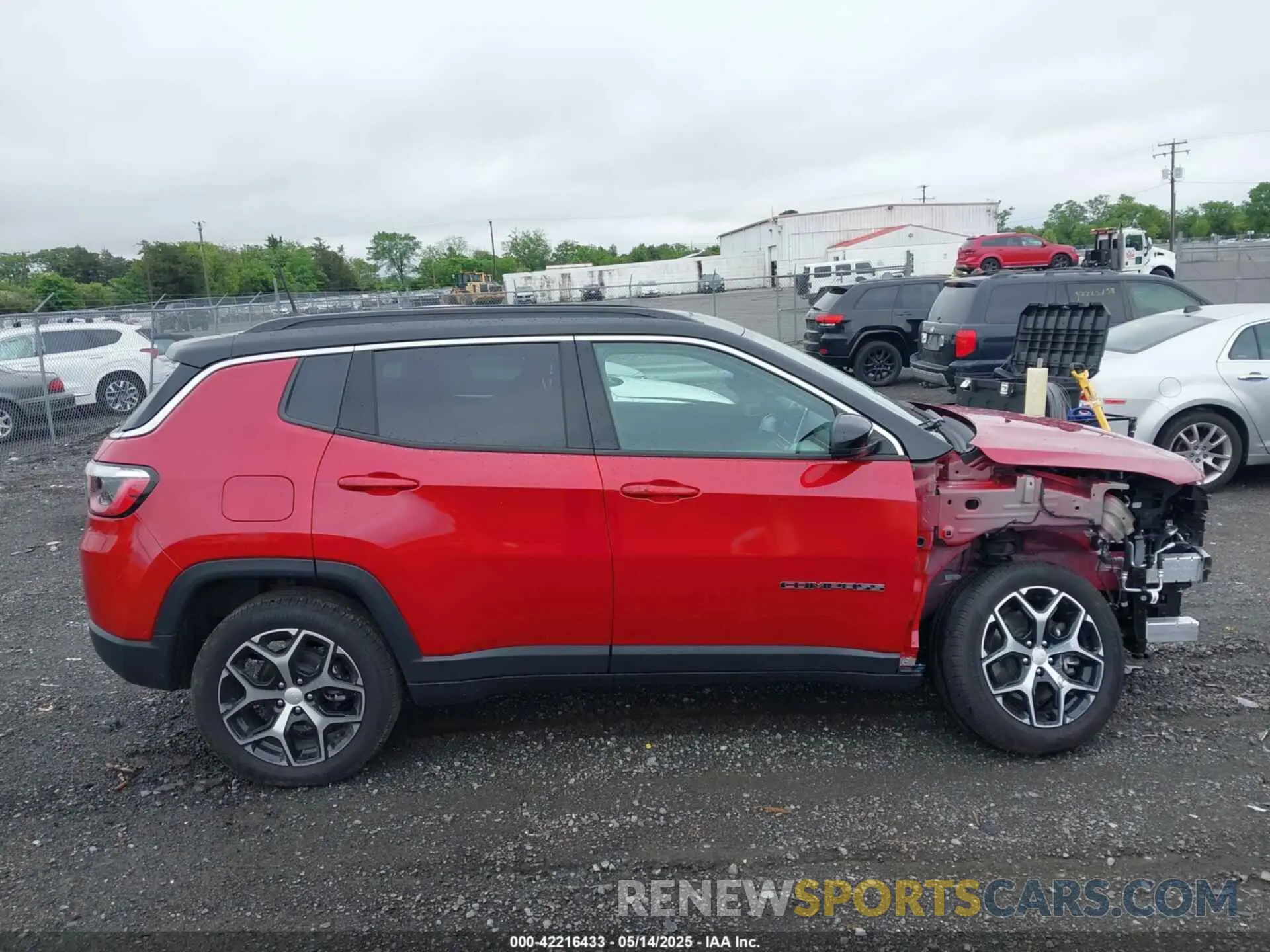 14 Photograph of a damaged car 3C4NJDCN1RT140091 JEEP COMPASS 2024