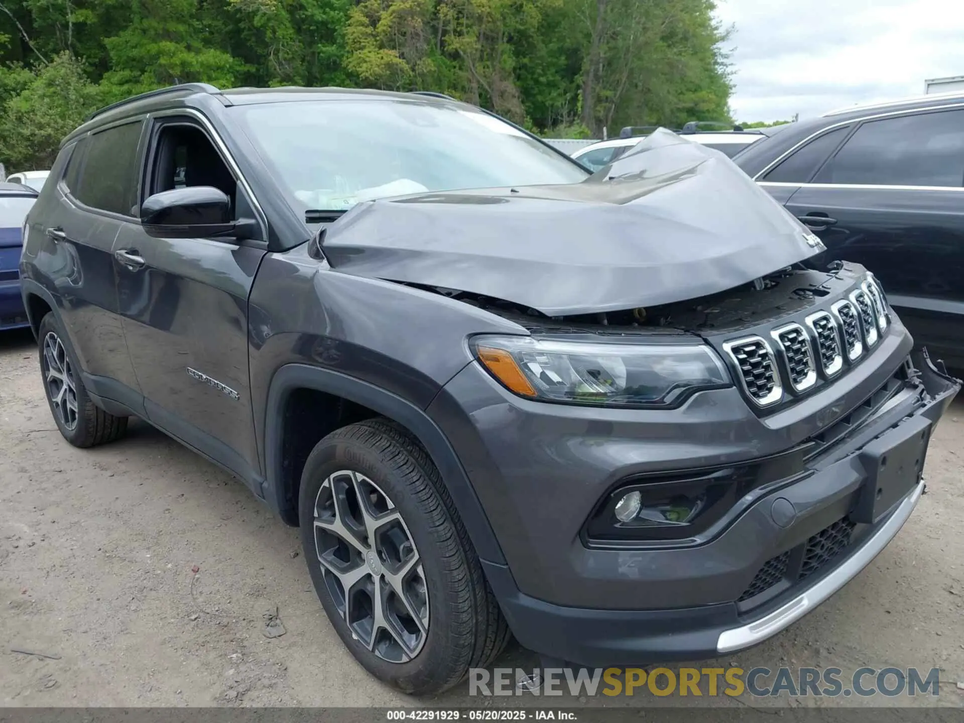 1 Photograph of a damaged car 3C4NJDCN1RT174161 JEEP COMPASS 2024