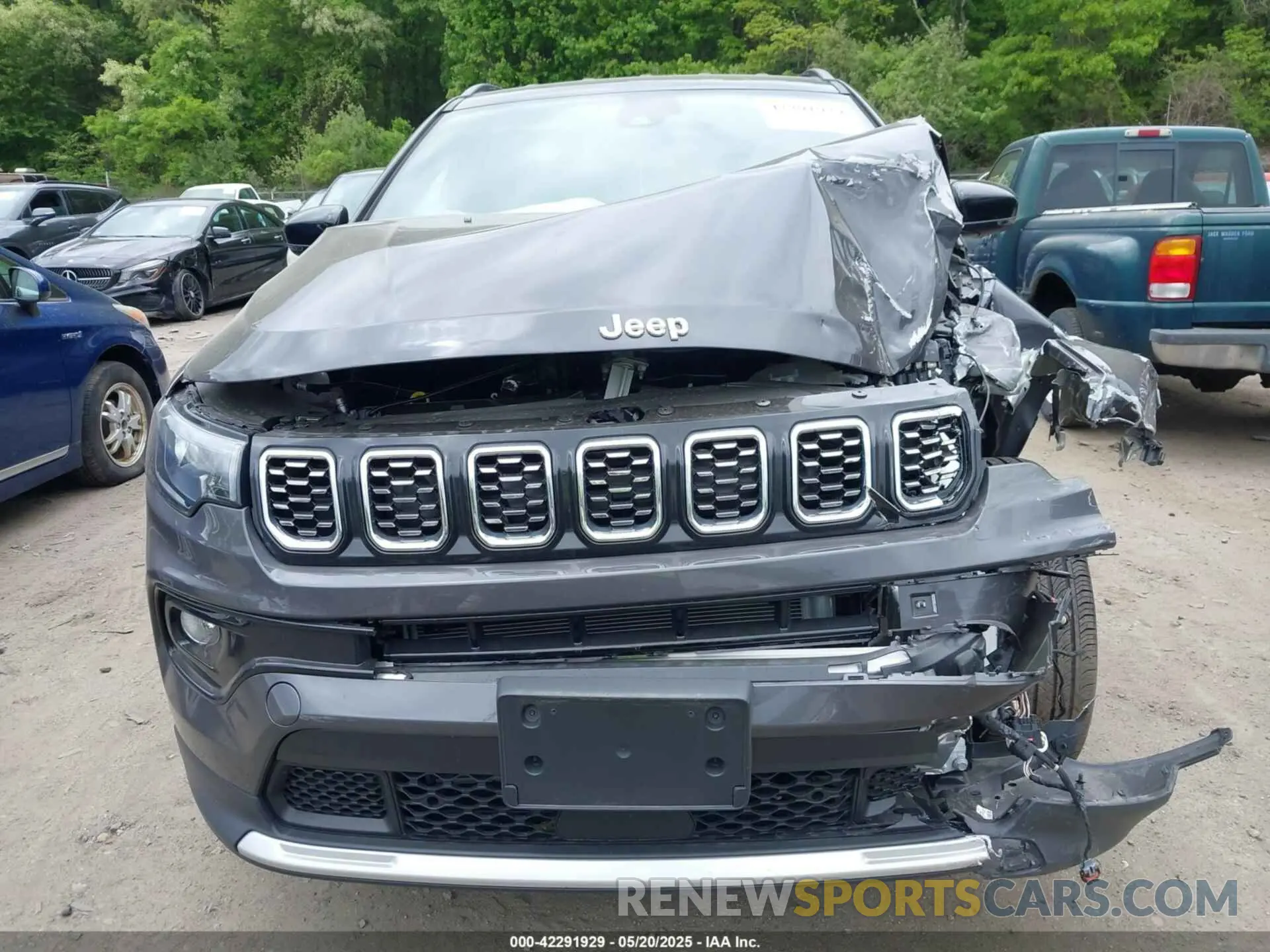 12 Photograph of a damaged car 3C4NJDCN1RT174161 JEEP COMPASS 2024