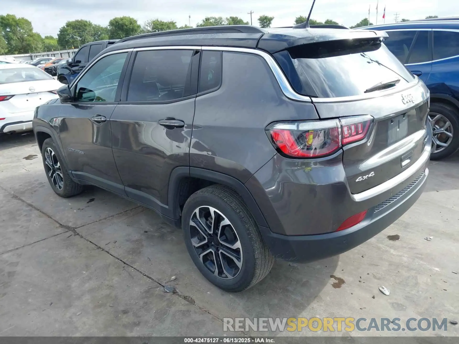 3 Photograph of a damaged car 3C4NJDCN1RT596947 JEEP COMPASS 2024