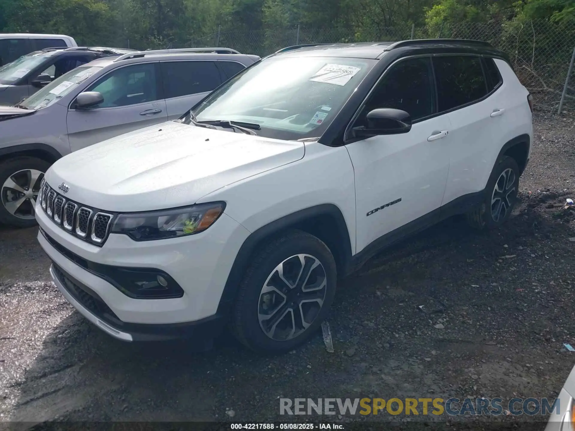 2 Photograph of a damaged car 3C4NJDCN1RT596978 JEEP COMPASS 2024