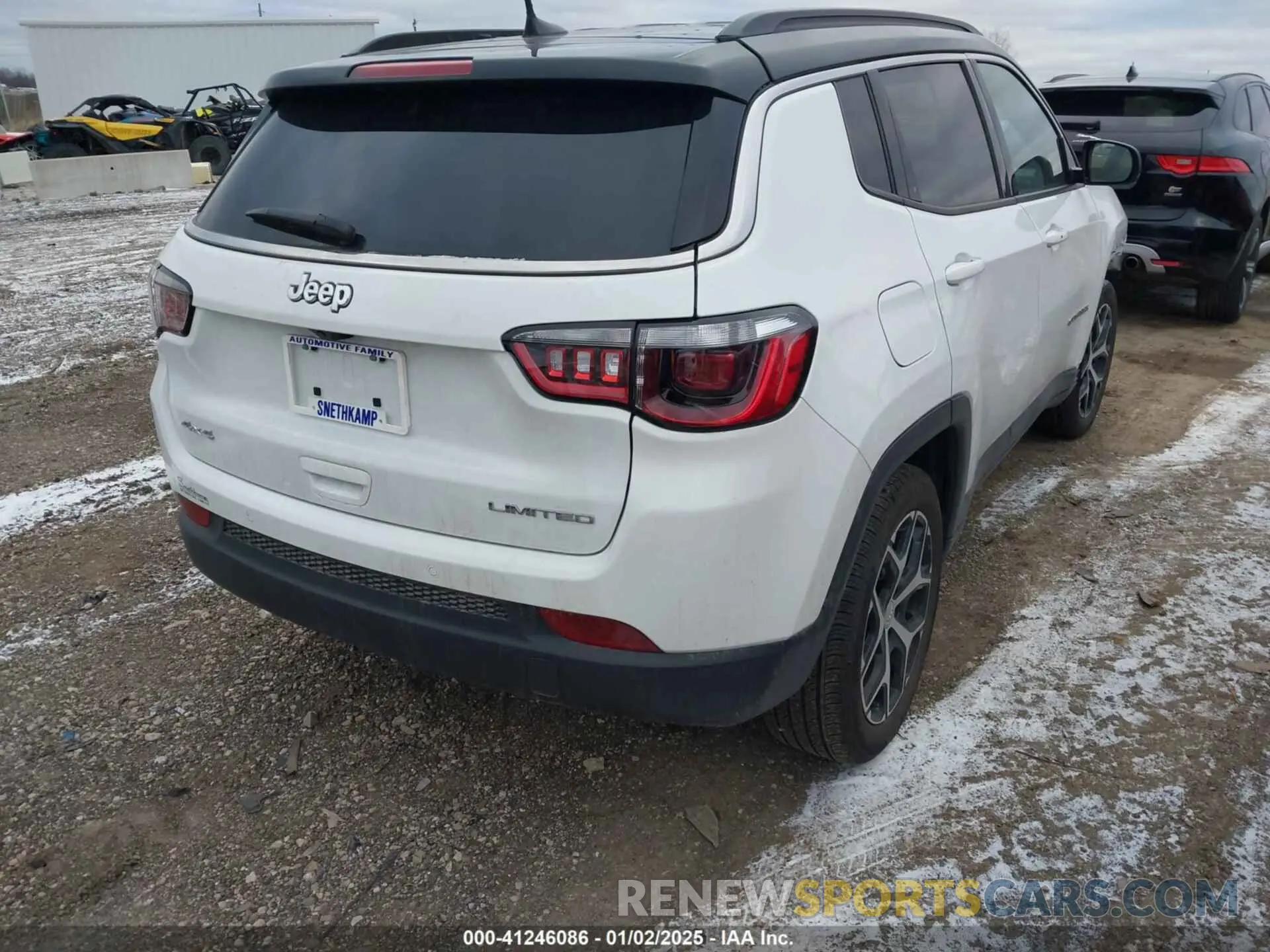 4 Photograph of a damaged car 3C4NJDCN2RT103258 JEEP COMPASS 2024