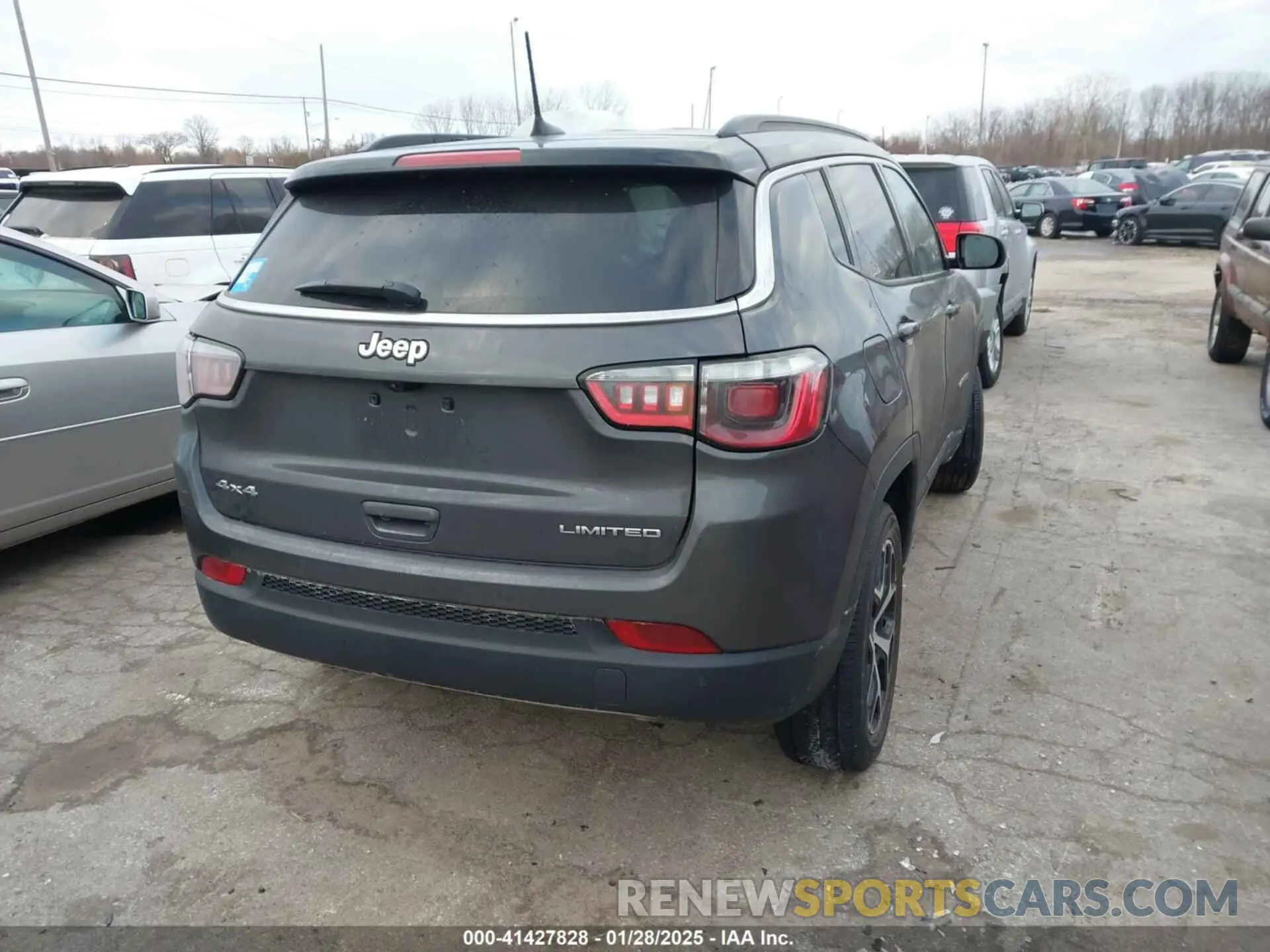 4 Photograph of a damaged car 3C4NJDCN2RT153271 JEEP COMPASS 2024