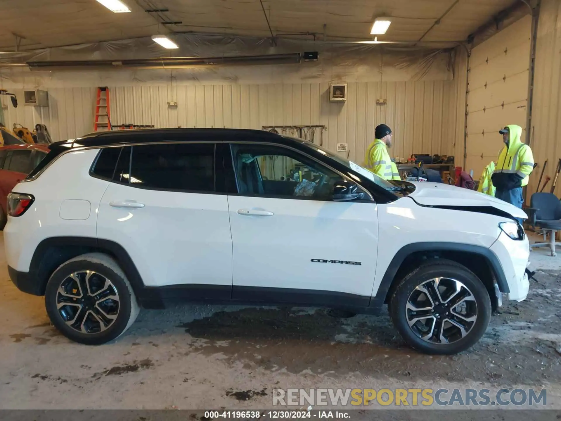 13 Photograph of a damaged car 3C4NJDCN2RT593278 JEEP COMPASS 2024