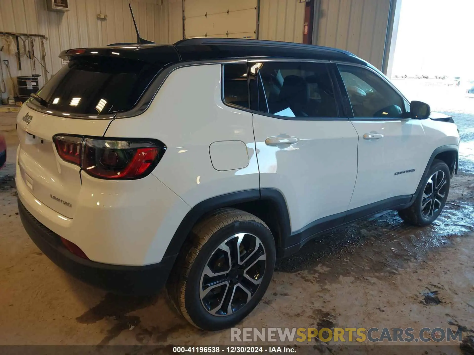 4 Photograph of a damaged car 3C4NJDCN2RT593278 JEEP COMPASS 2024