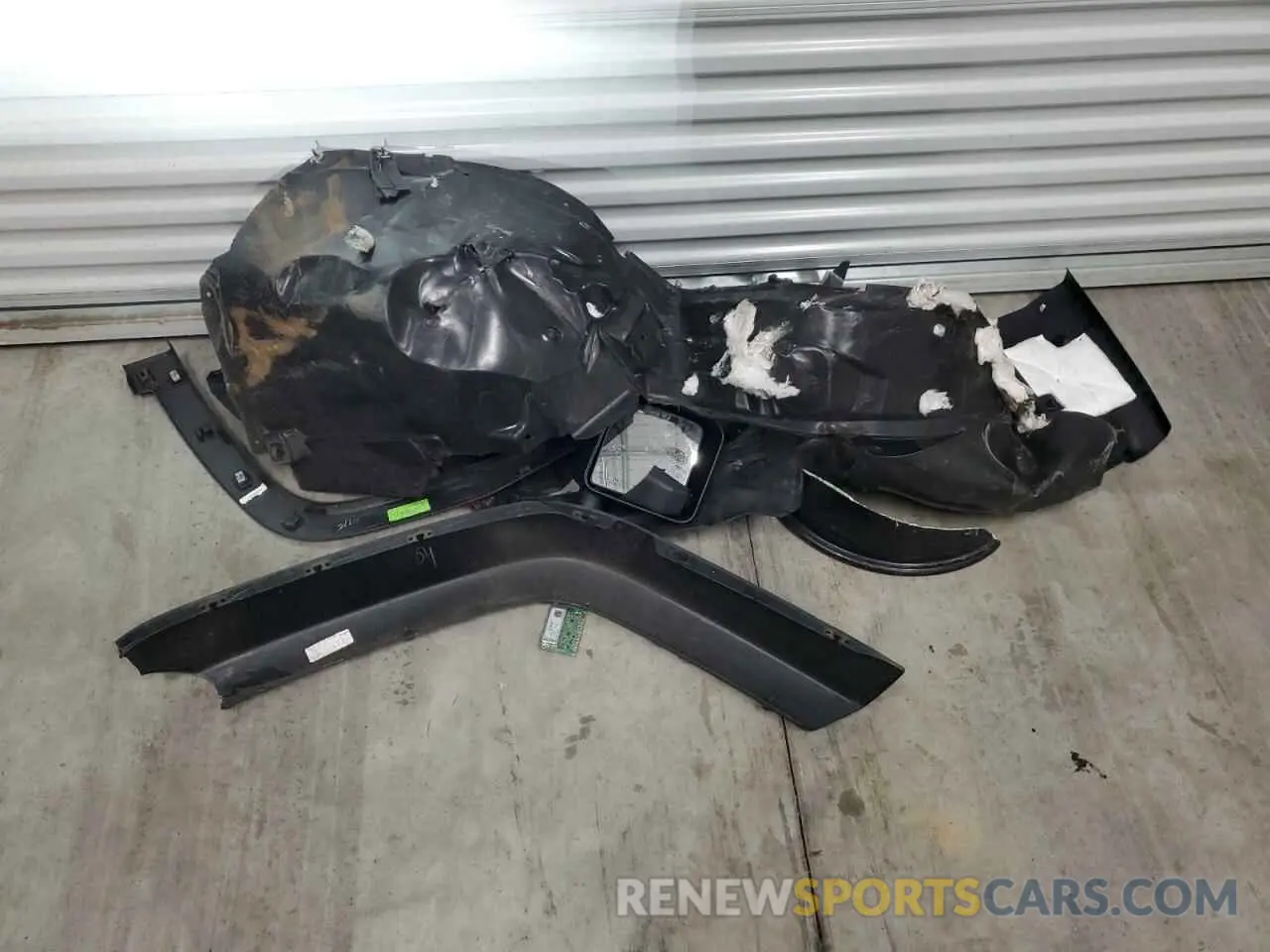 13 Photograph of a damaged car 3C4NJDCN2RT597461 JEEP COMPASS 2024