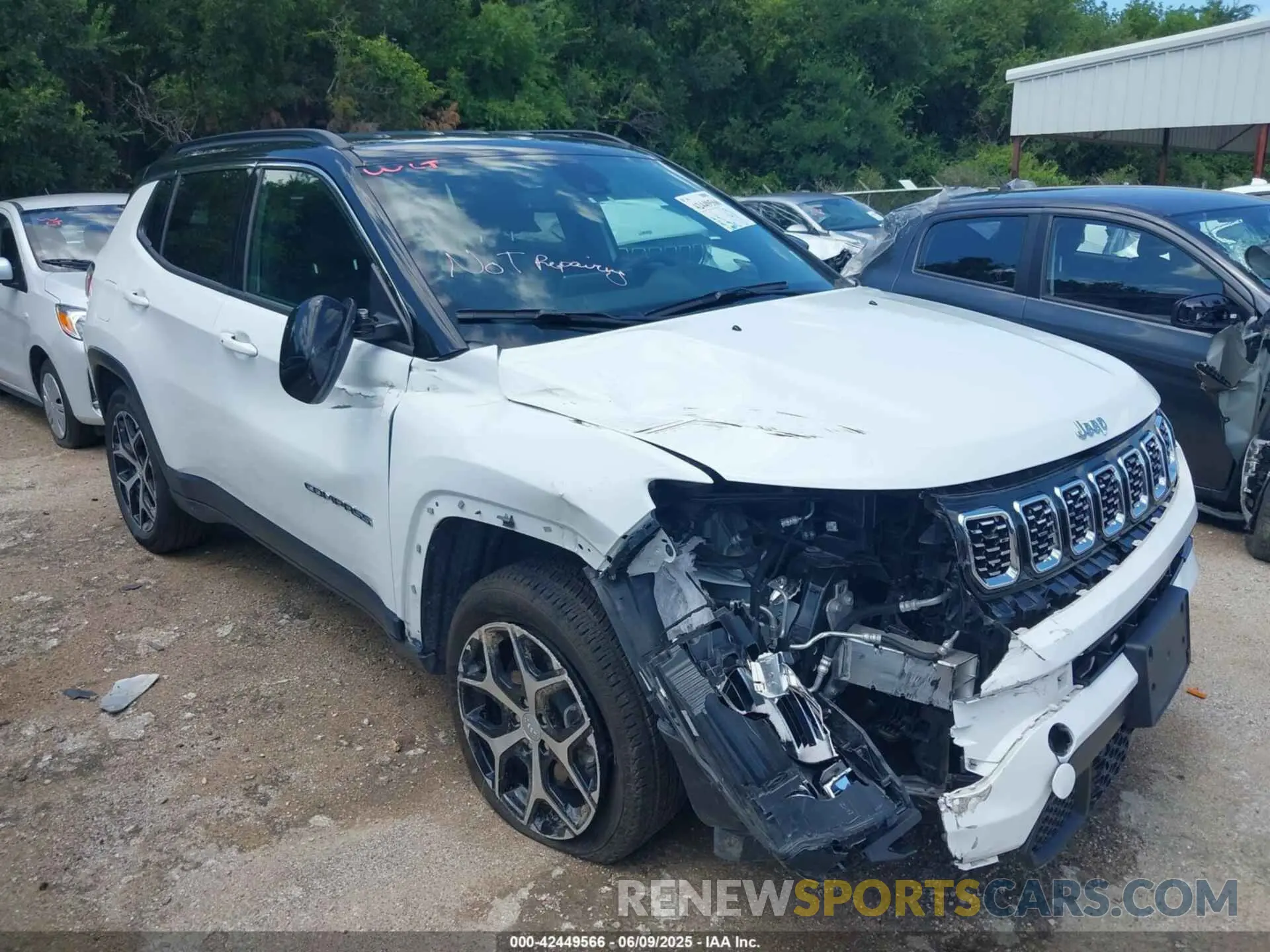 1 Photograph of a damaged car 3C4NJDCN3RT168474 JEEP COMPASS 2024