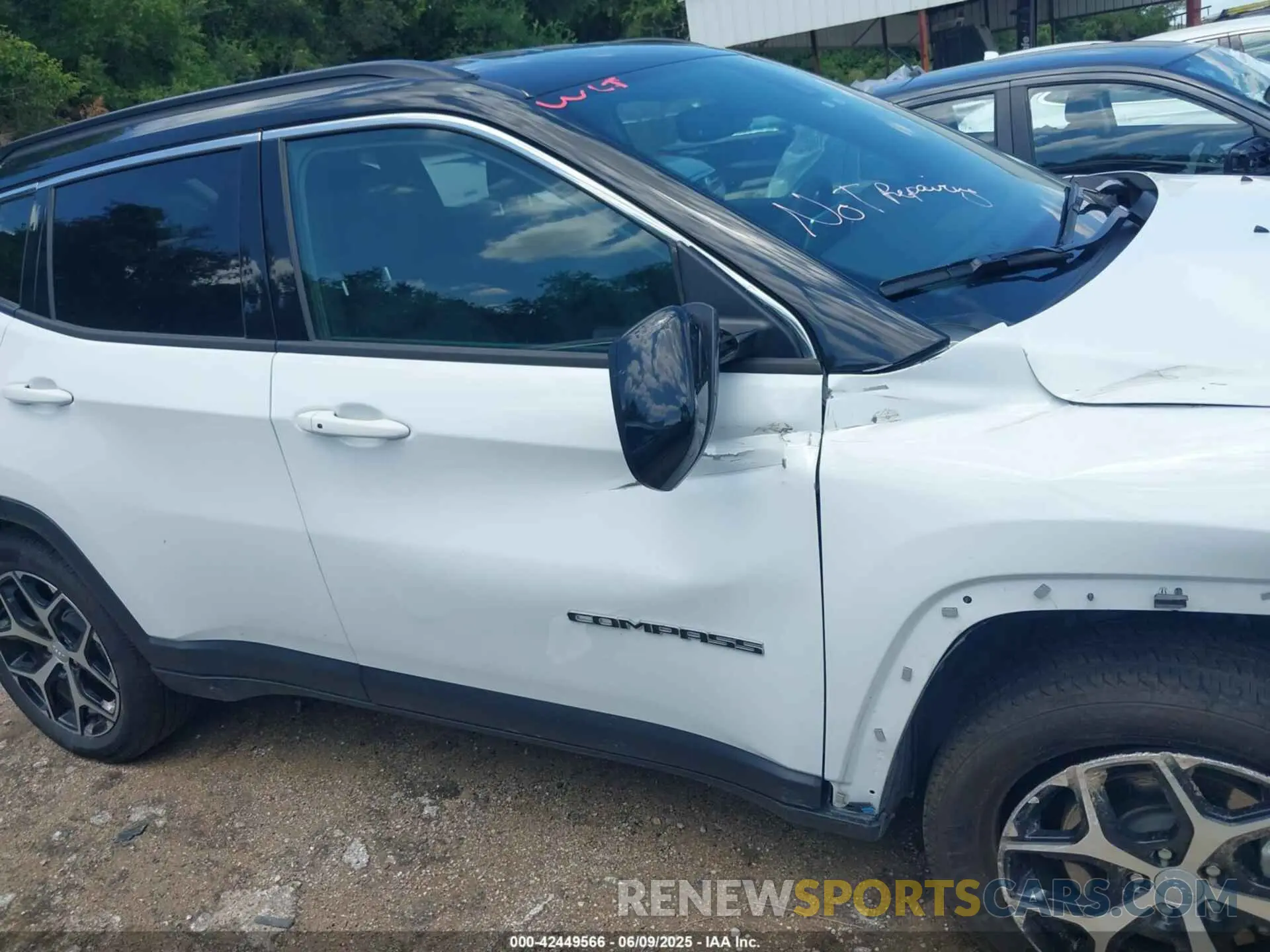 13 Photograph of a damaged car 3C4NJDCN3RT168474 JEEP COMPASS 2024